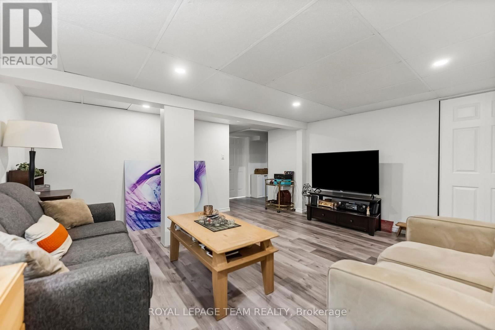 76 PEARY WAY Image 24