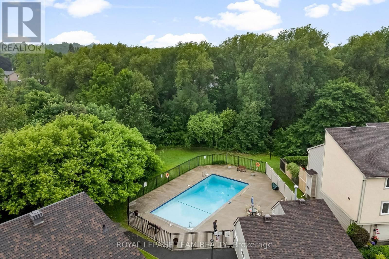76 PEARY WAY Image 34