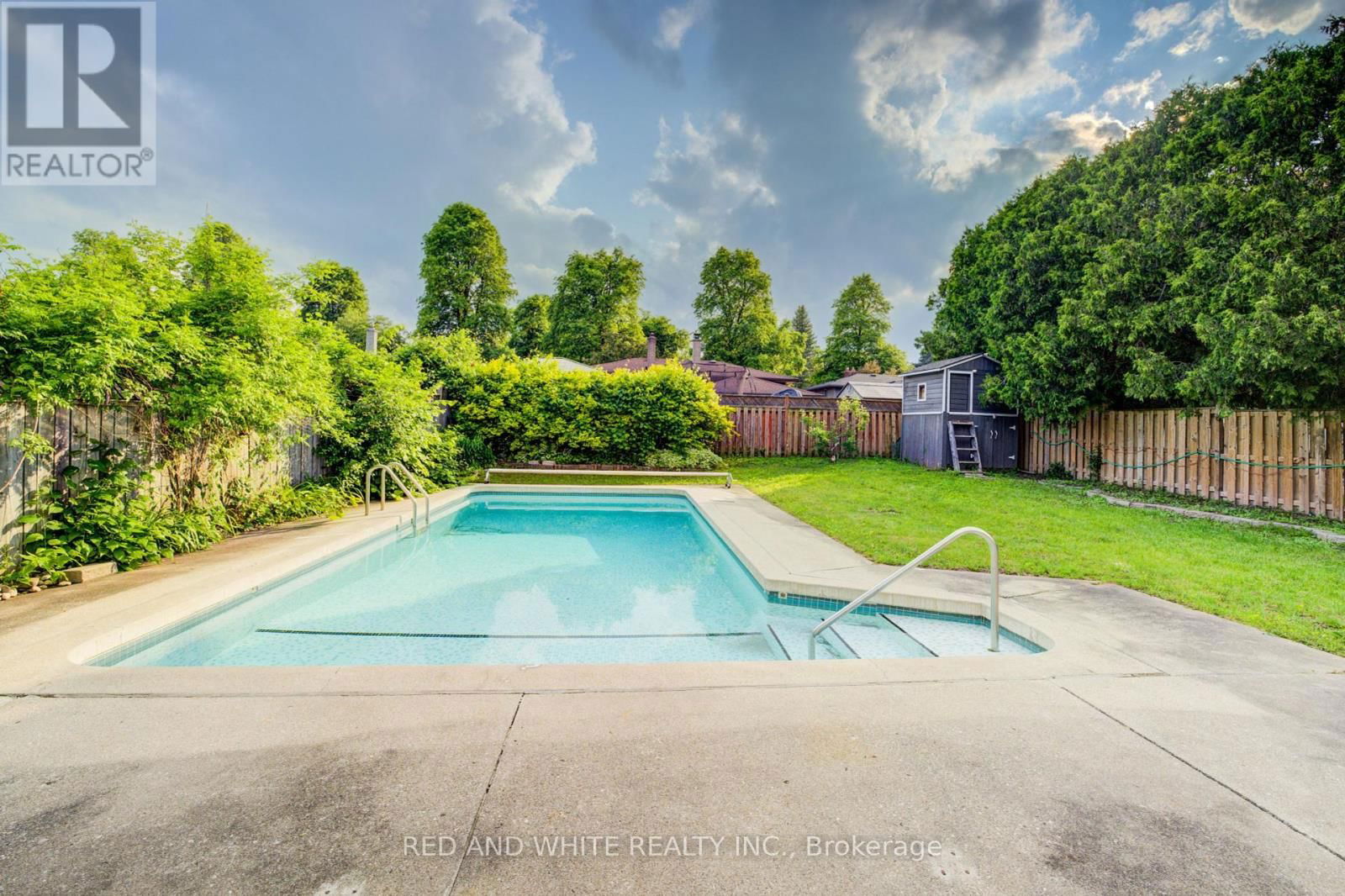 68 PARKVIEW CRESCENT Image 42