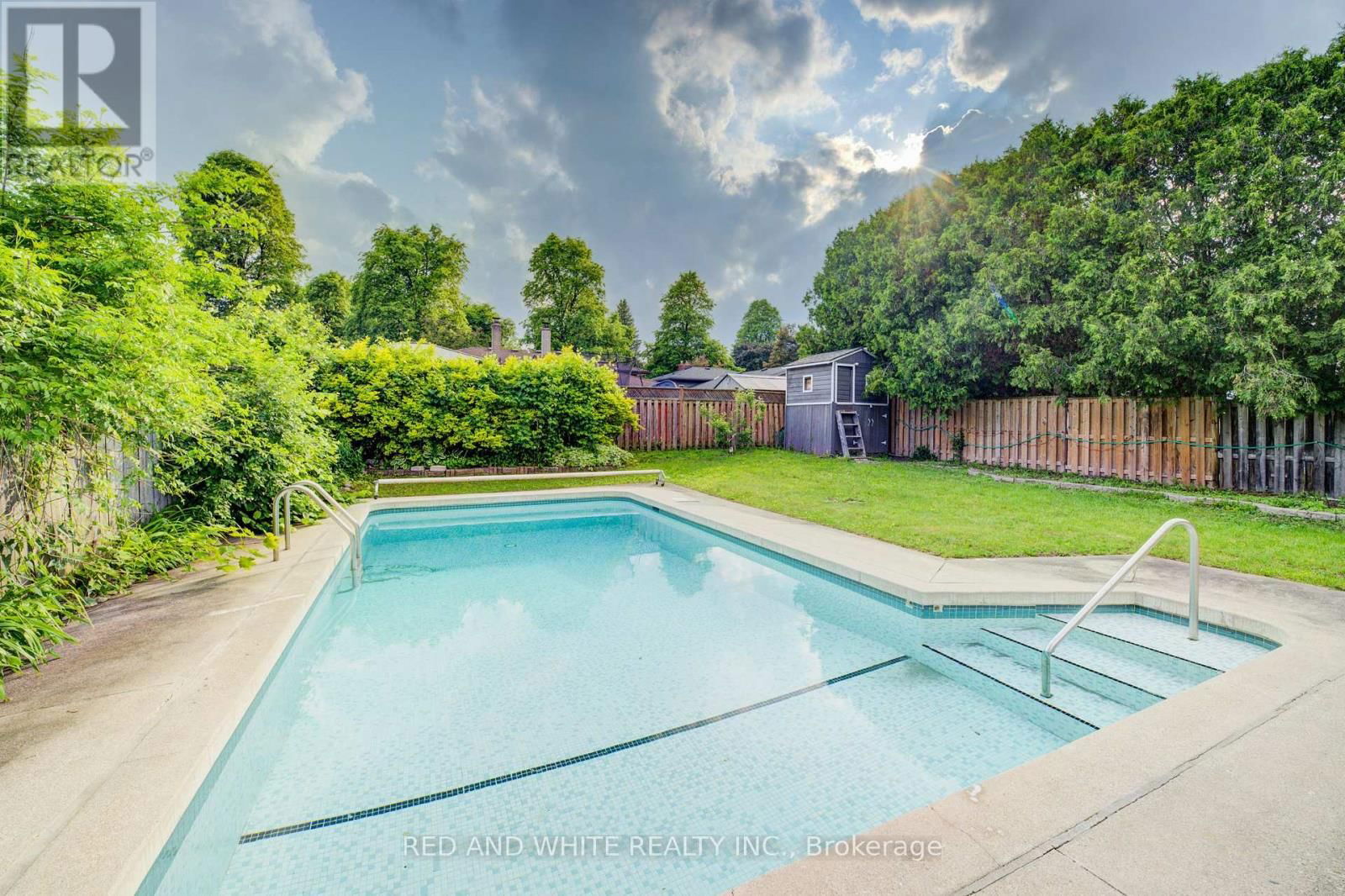 68 PARKVIEW CRESCENT Image 43