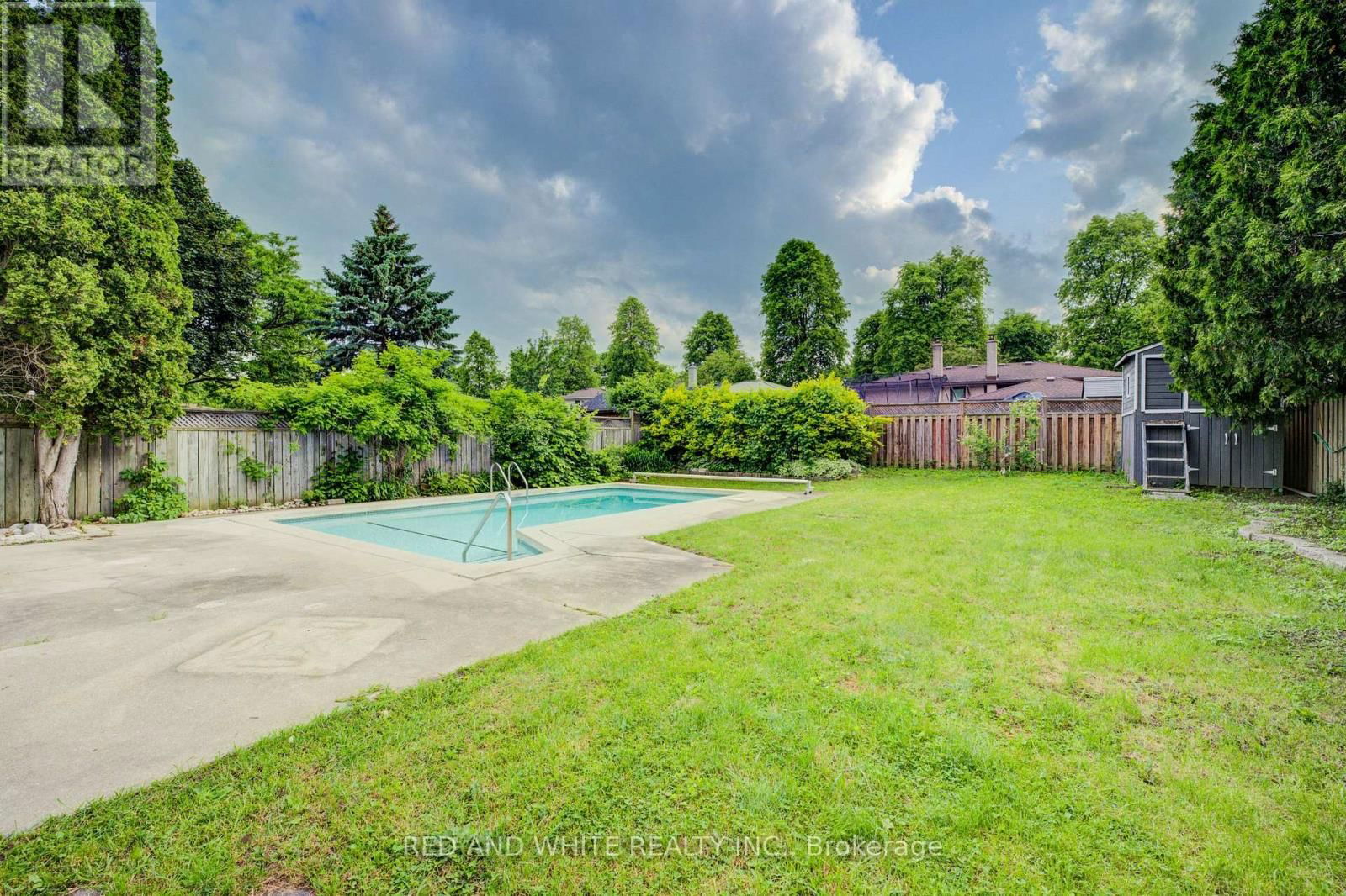 68 PARKVIEW CRESCENT Image 44