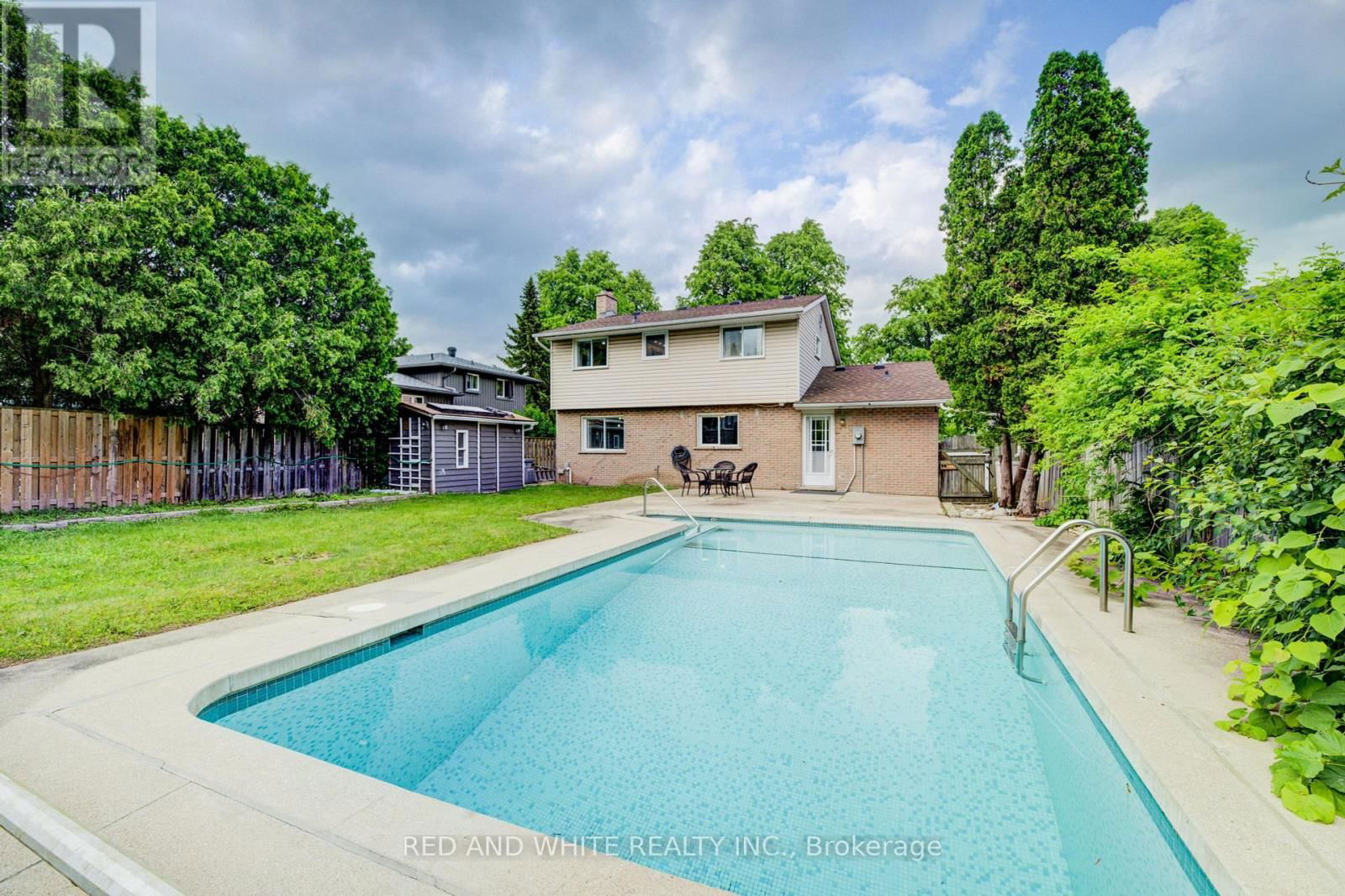 68 PARKVIEW CRESCENT Image 46