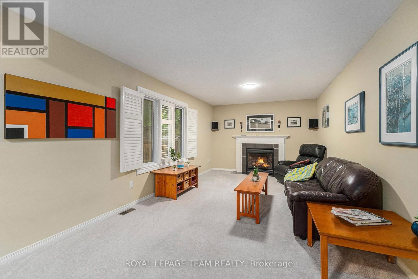 18 QUEENSTON DRIVE Image 11