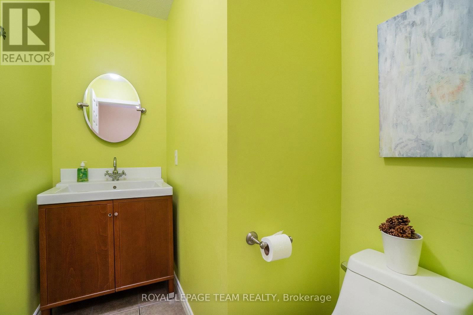 18 QUEENSTON DRIVE Image 18
