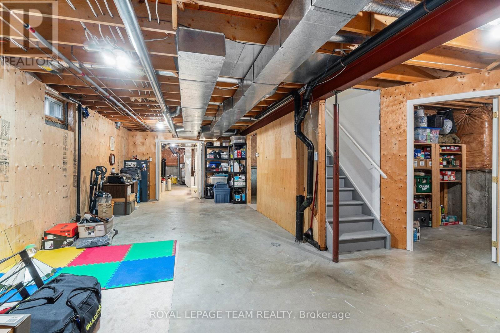 18 QUEENSTON DRIVE Image 29