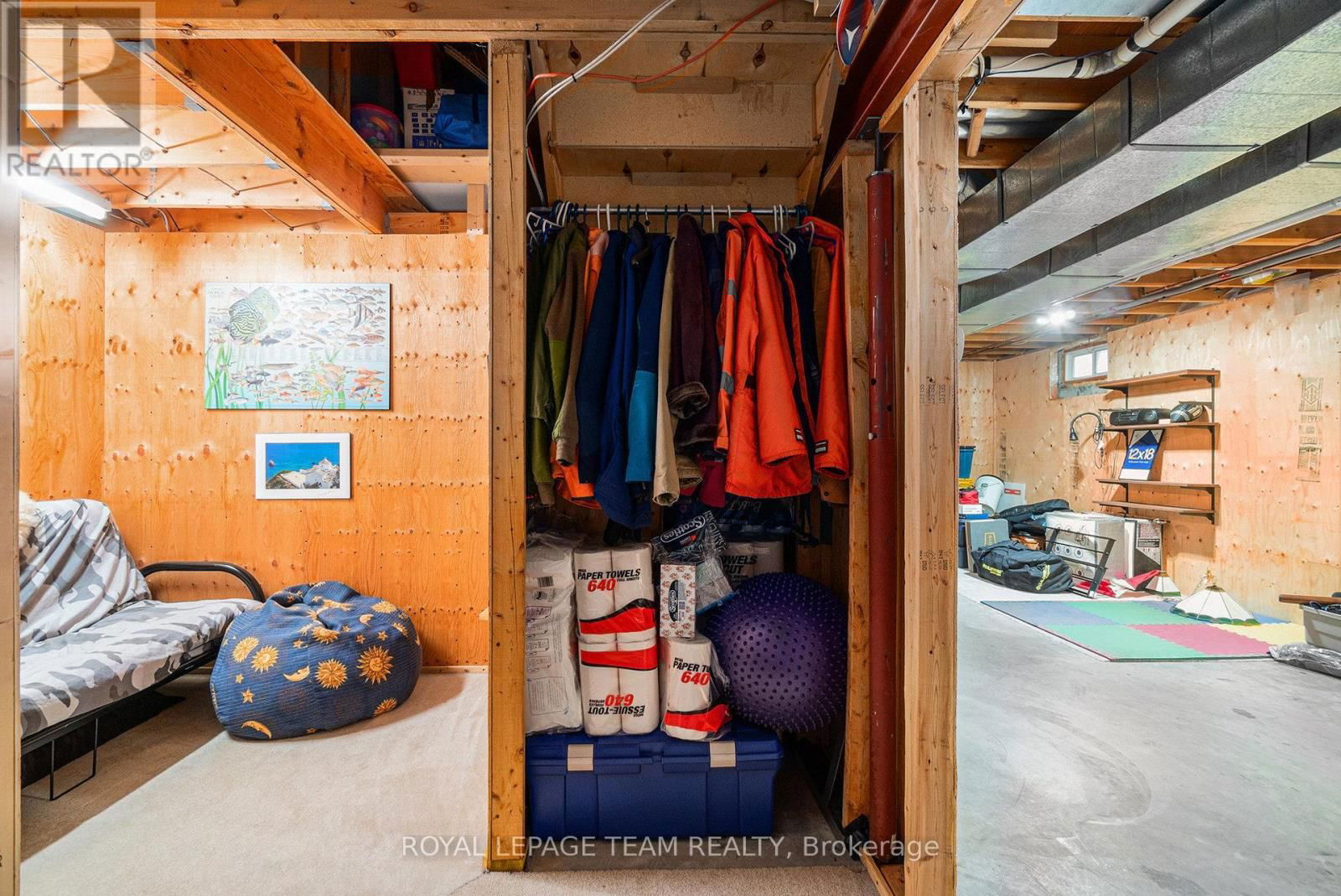 18 QUEENSTON DRIVE Image 33