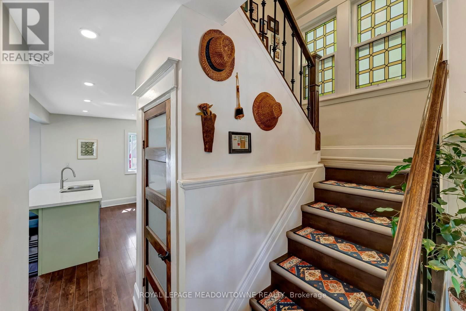 201 ROTHSAY AVENUE Image 11