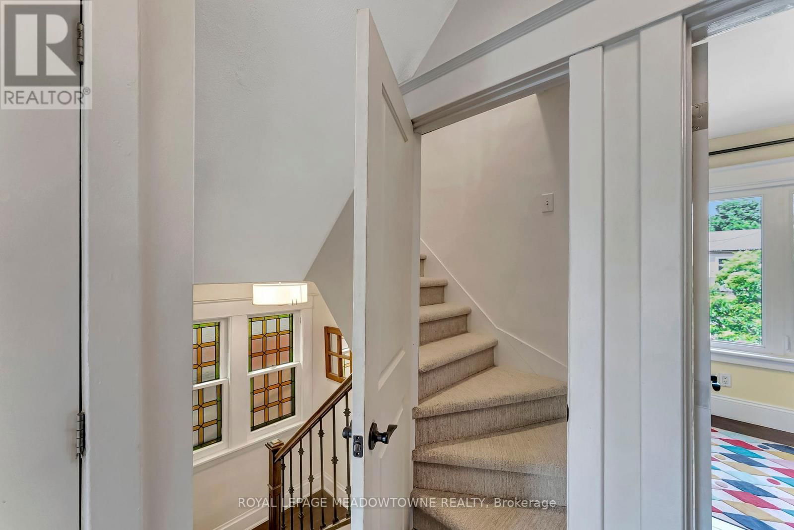 201 ROTHSAY AVENUE Image 17