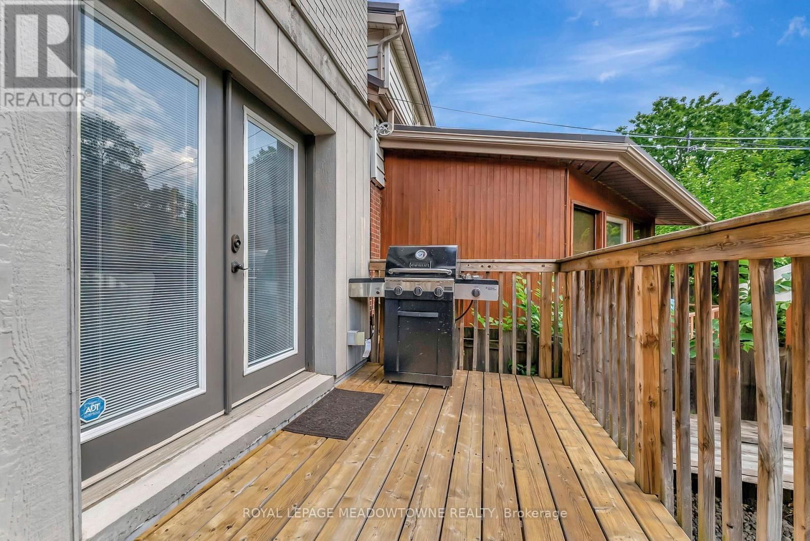 201 ROTHSAY AVENUE Image 28