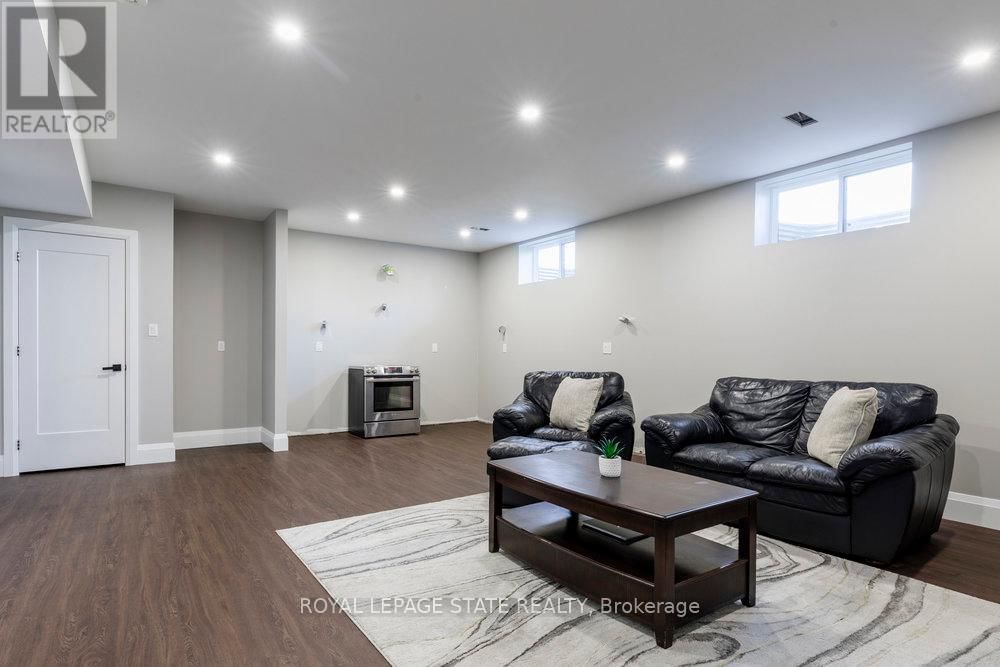 187 SUNNYRIDGE ROAD Image 36