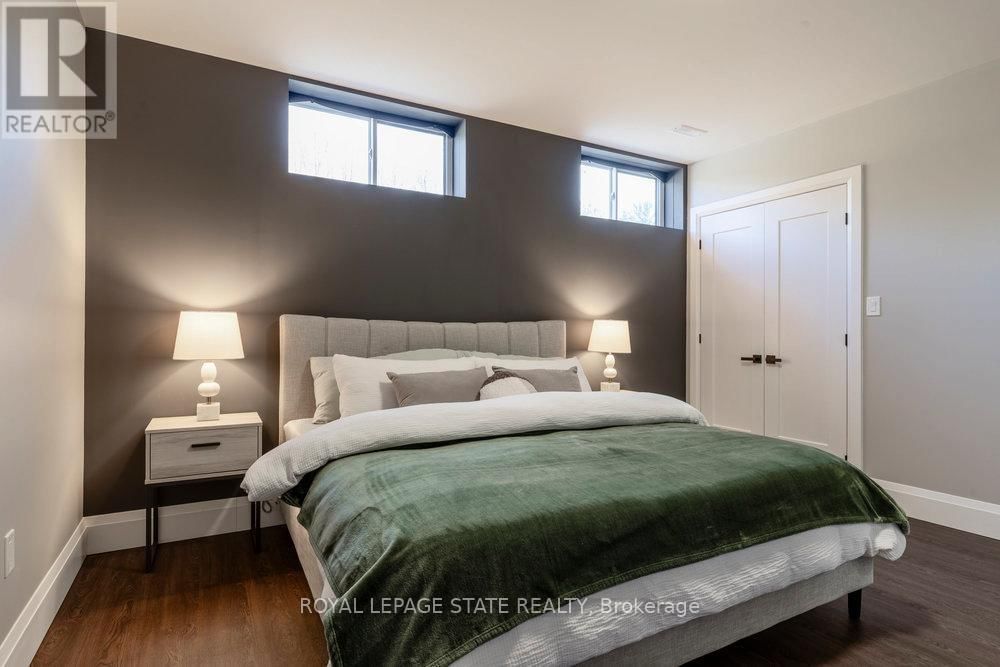 187 SUNNYRIDGE ROAD Image 37