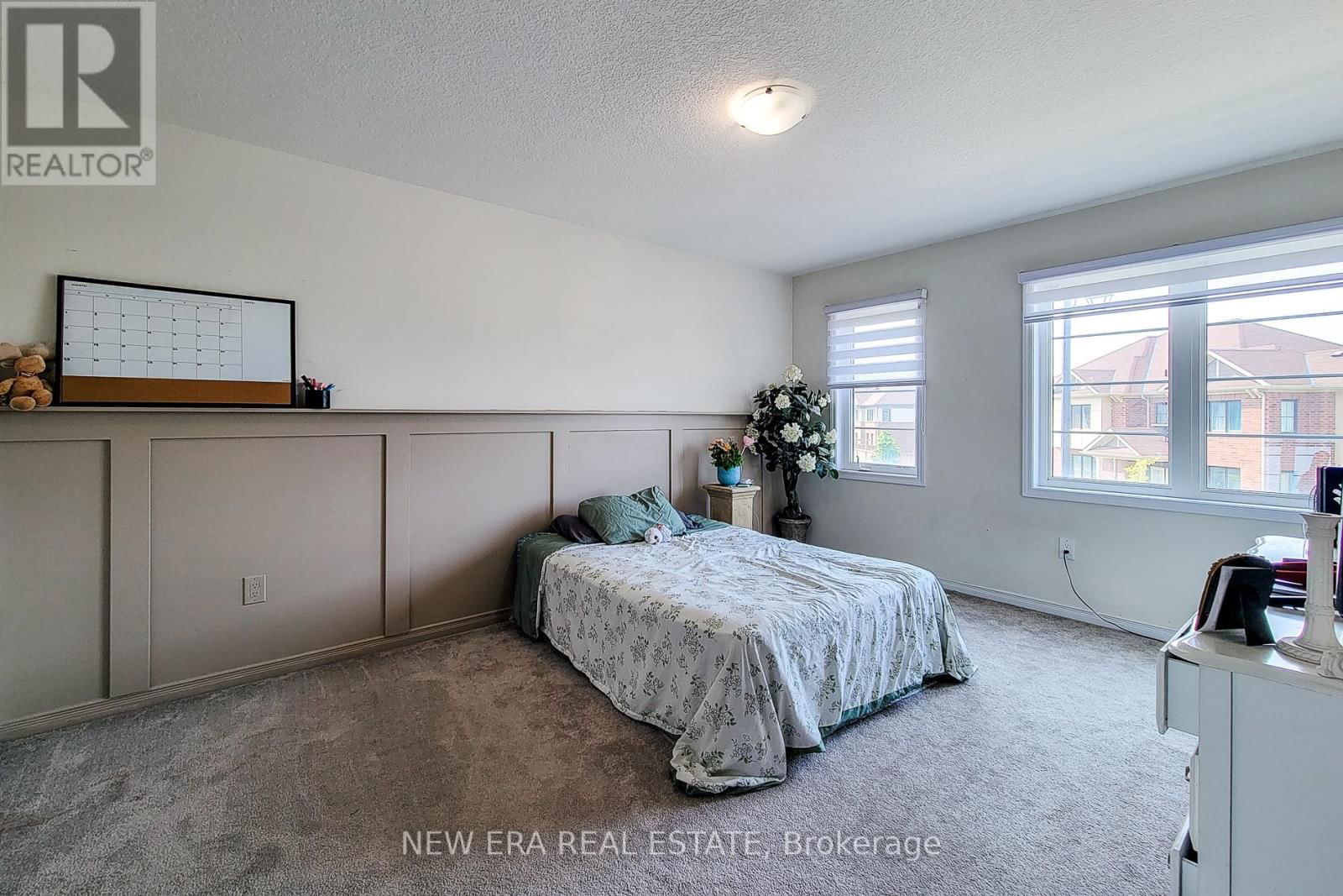 65 CACTUS CRESCENT Image 29
