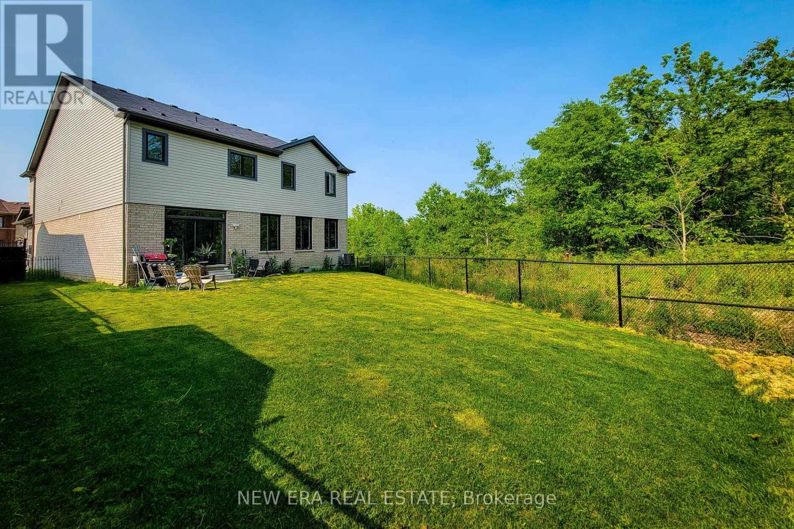 65 CACTUS CRESCENT Image 6