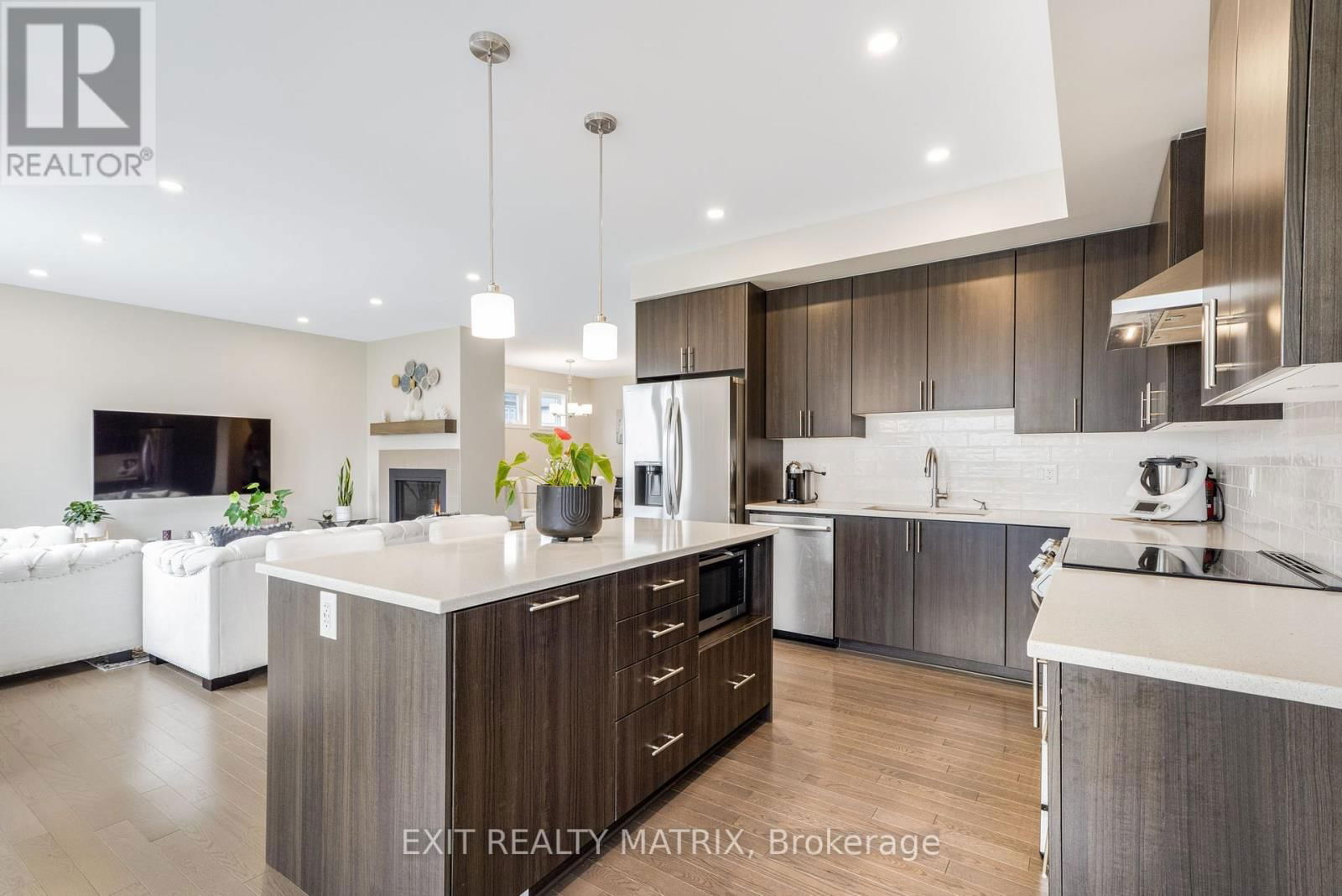 700 NAMUR STREET Image 14