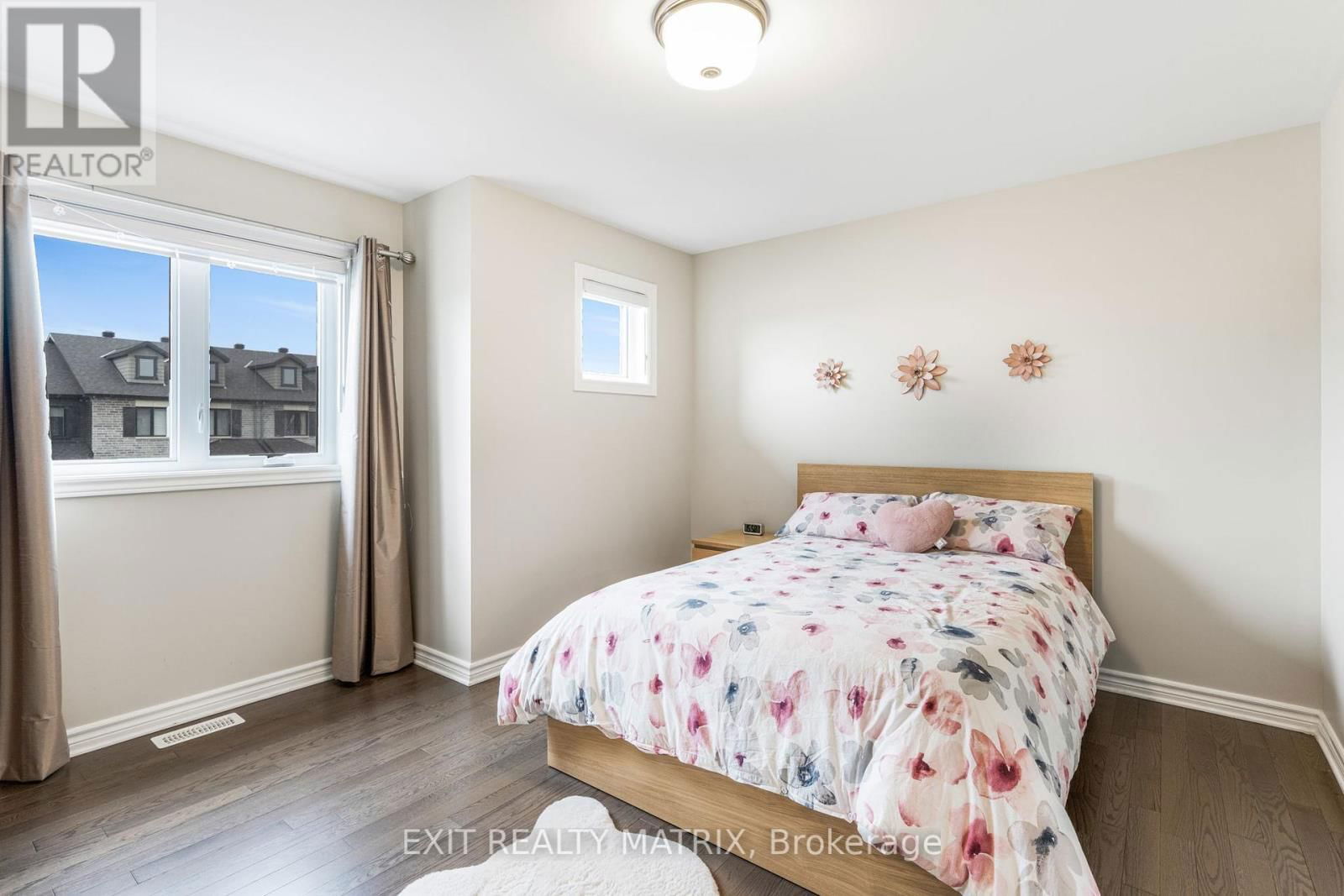 700 NAMUR STREET Image 21