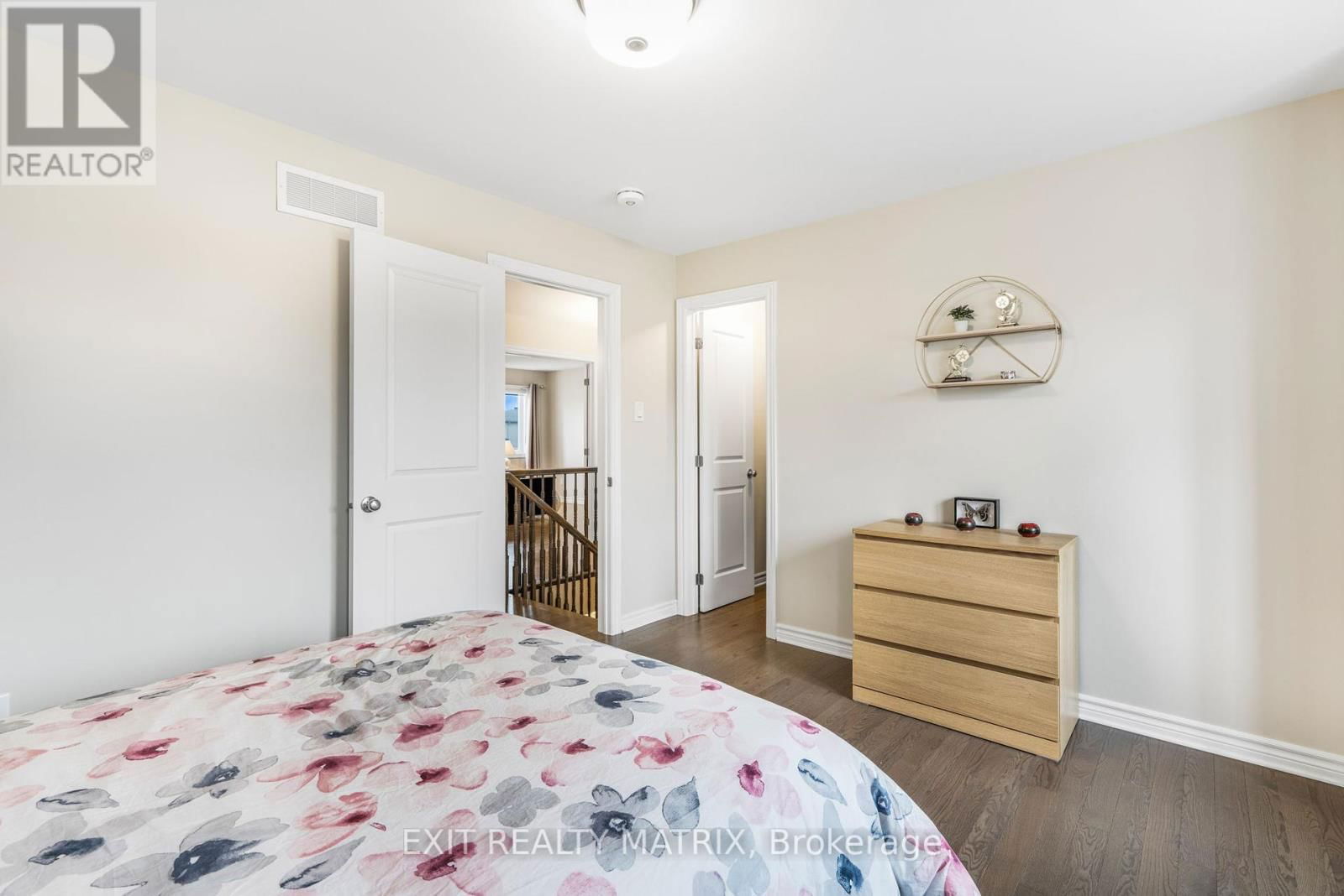 700 NAMUR STREET Image 22