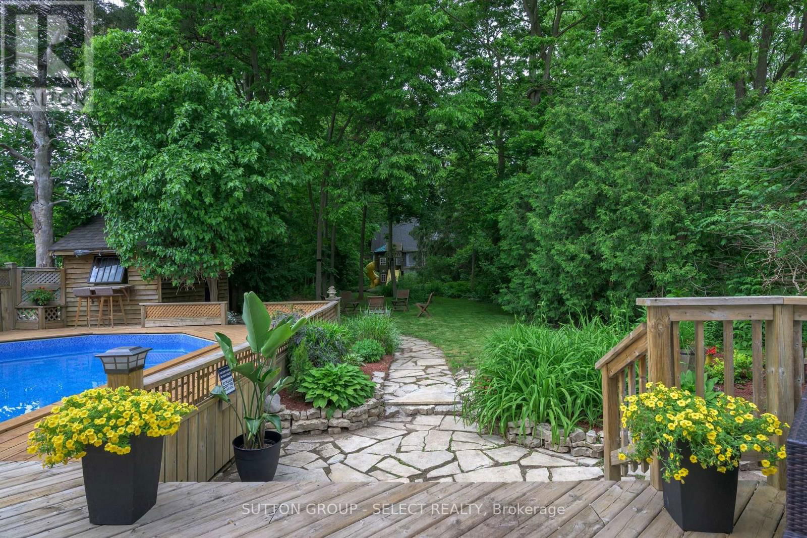 36 DUCHESS AVENUE Image 1
