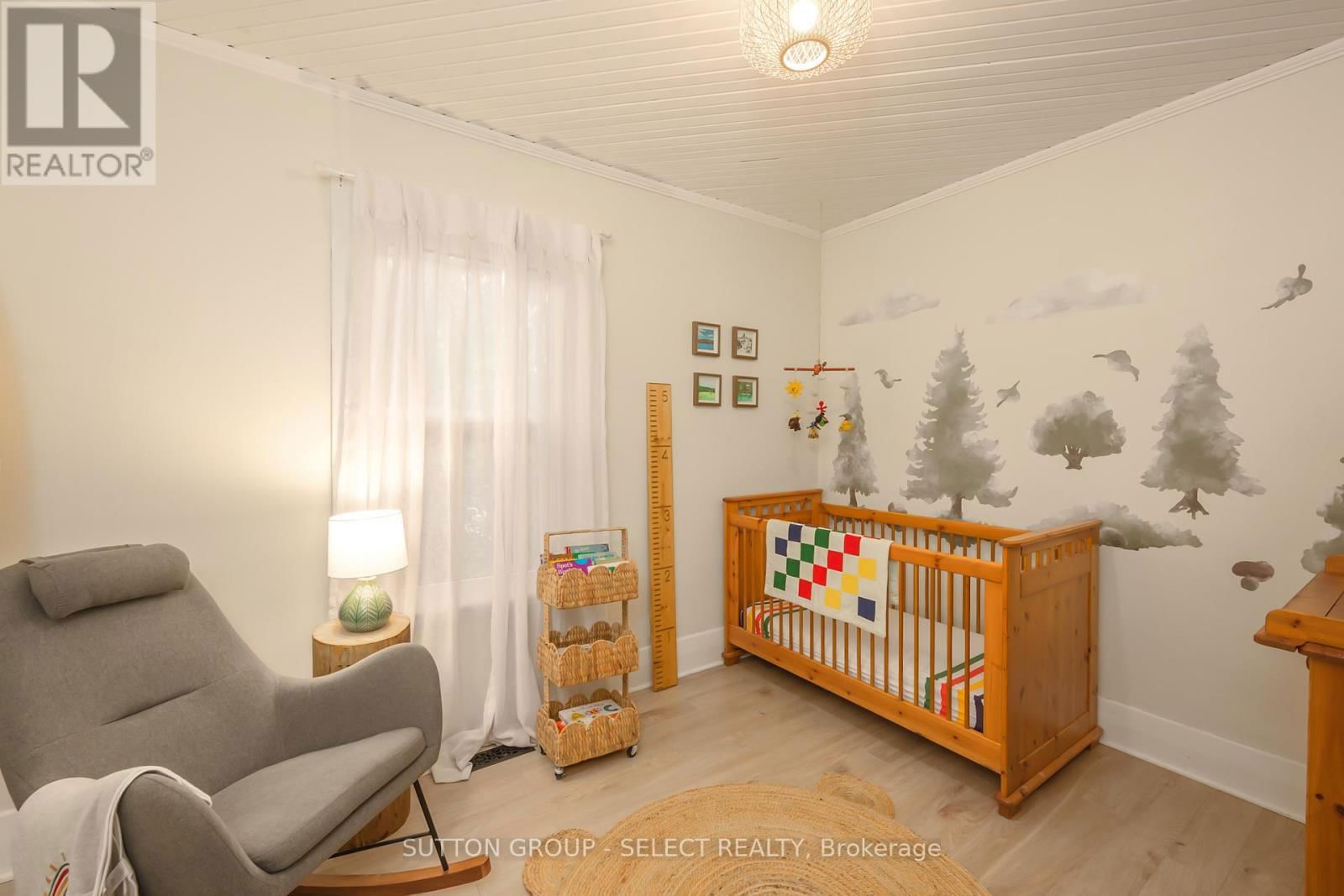 36 DUCHESS AVENUE Image 14