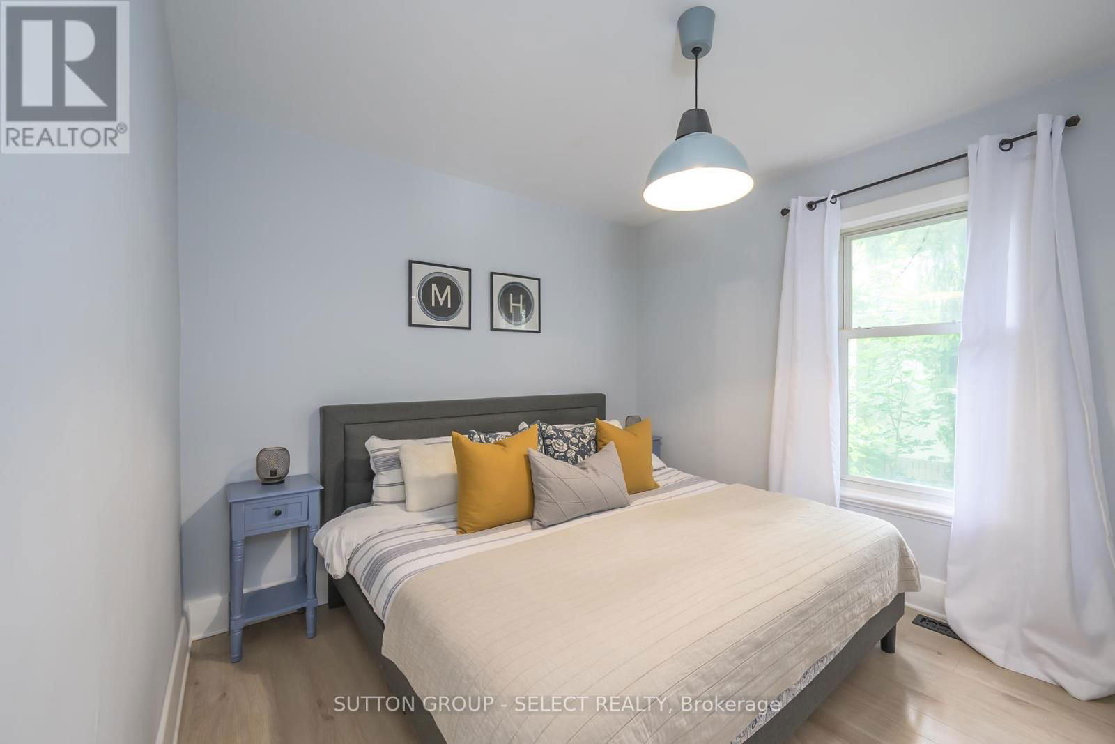 36 DUCHESS AVENUE Image 16