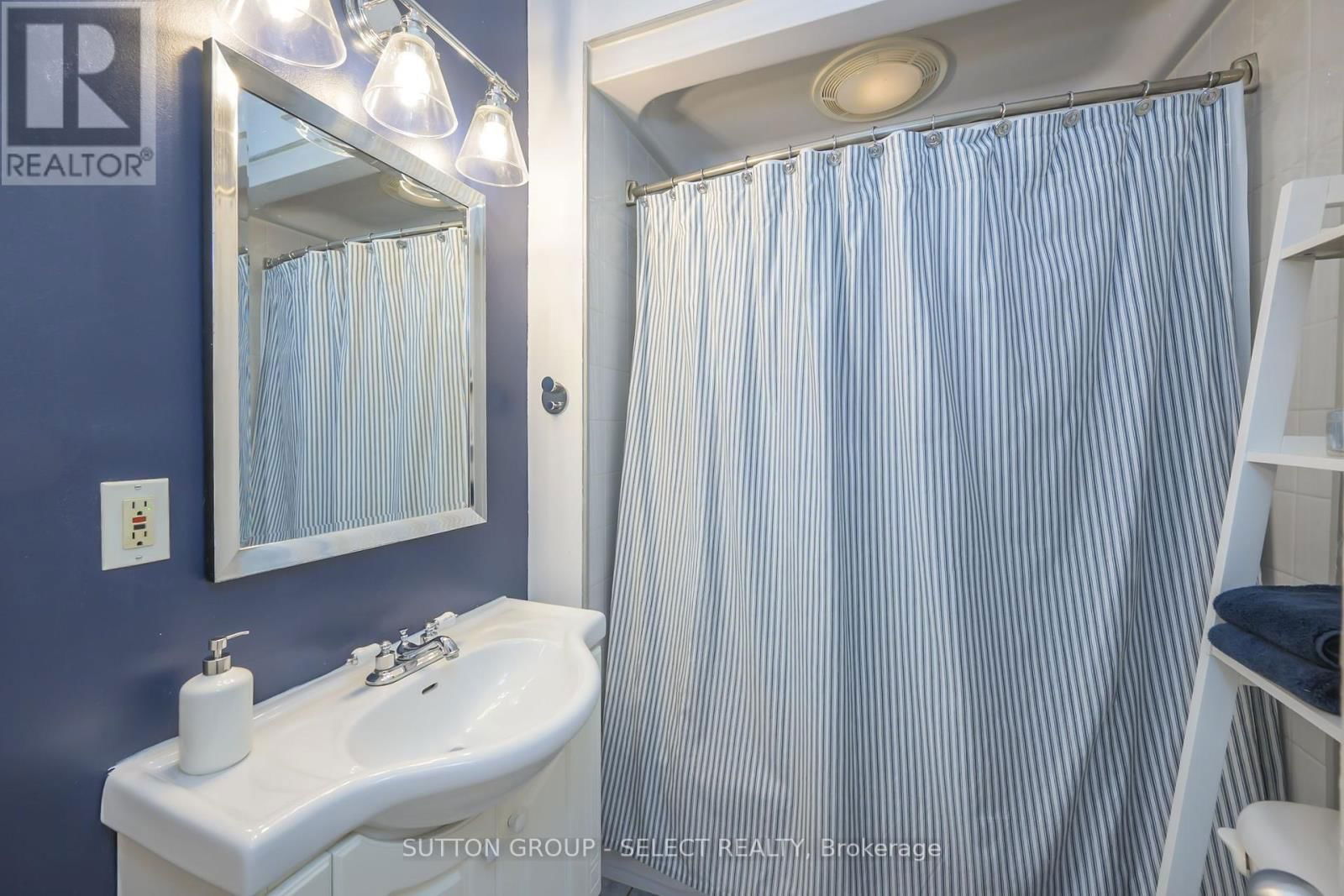 36 DUCHESS AVENUE Image 18