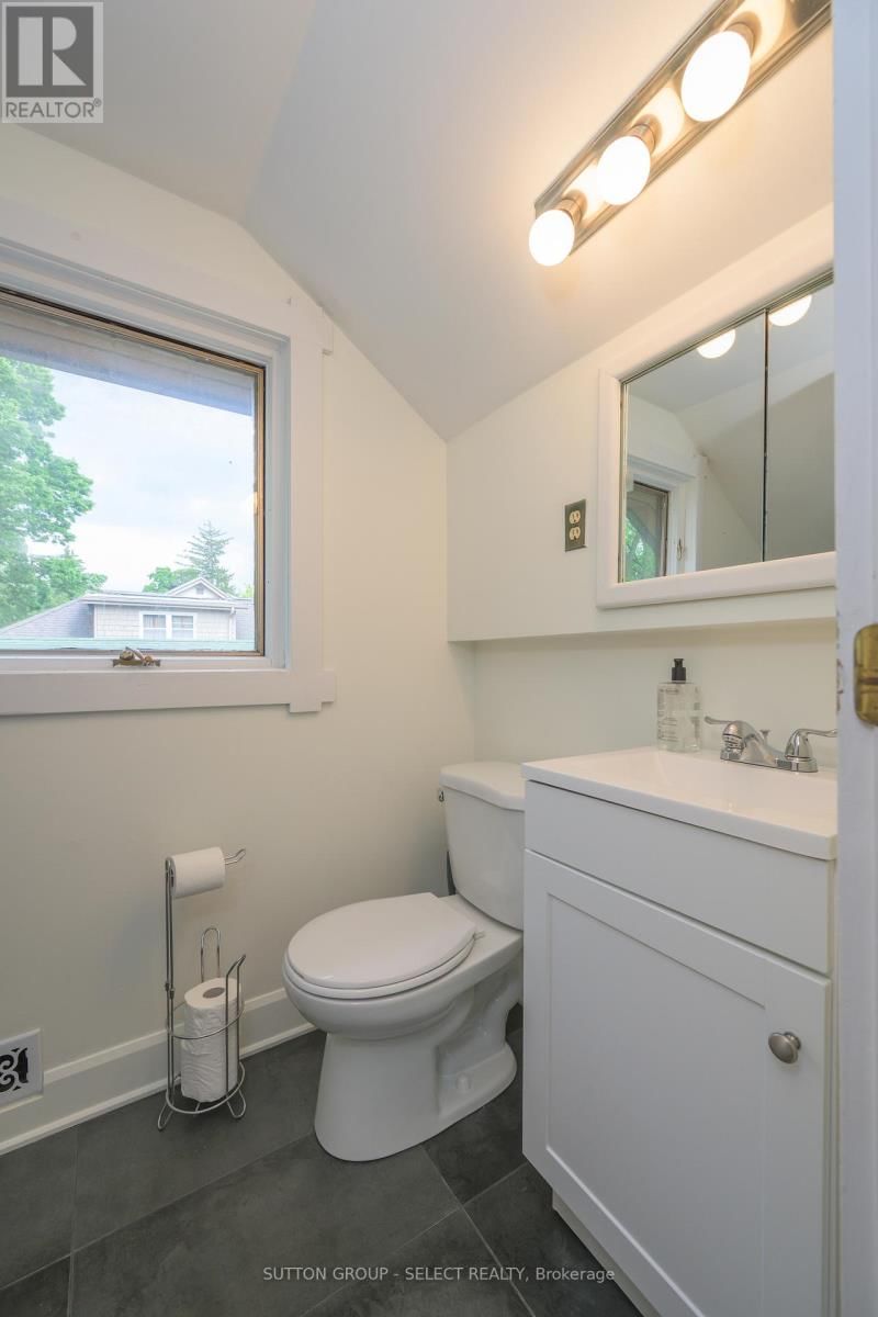 36 DUCHESS AVENUE Image 23