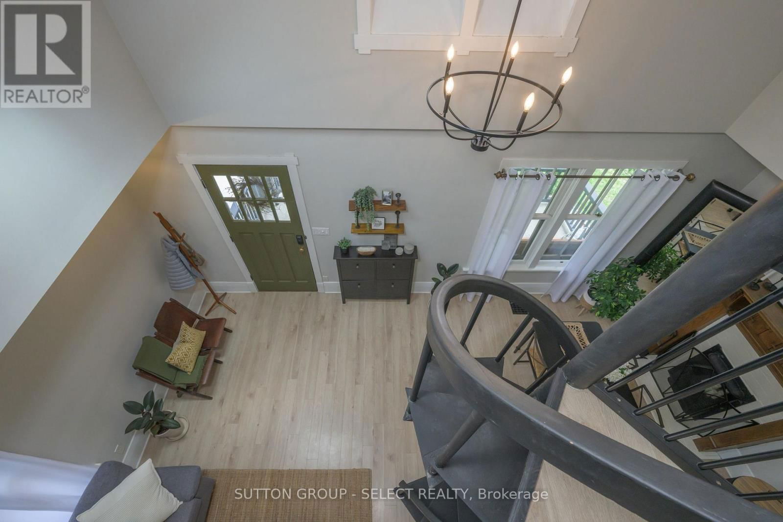 36 DUCHESS AVENUE Image 25