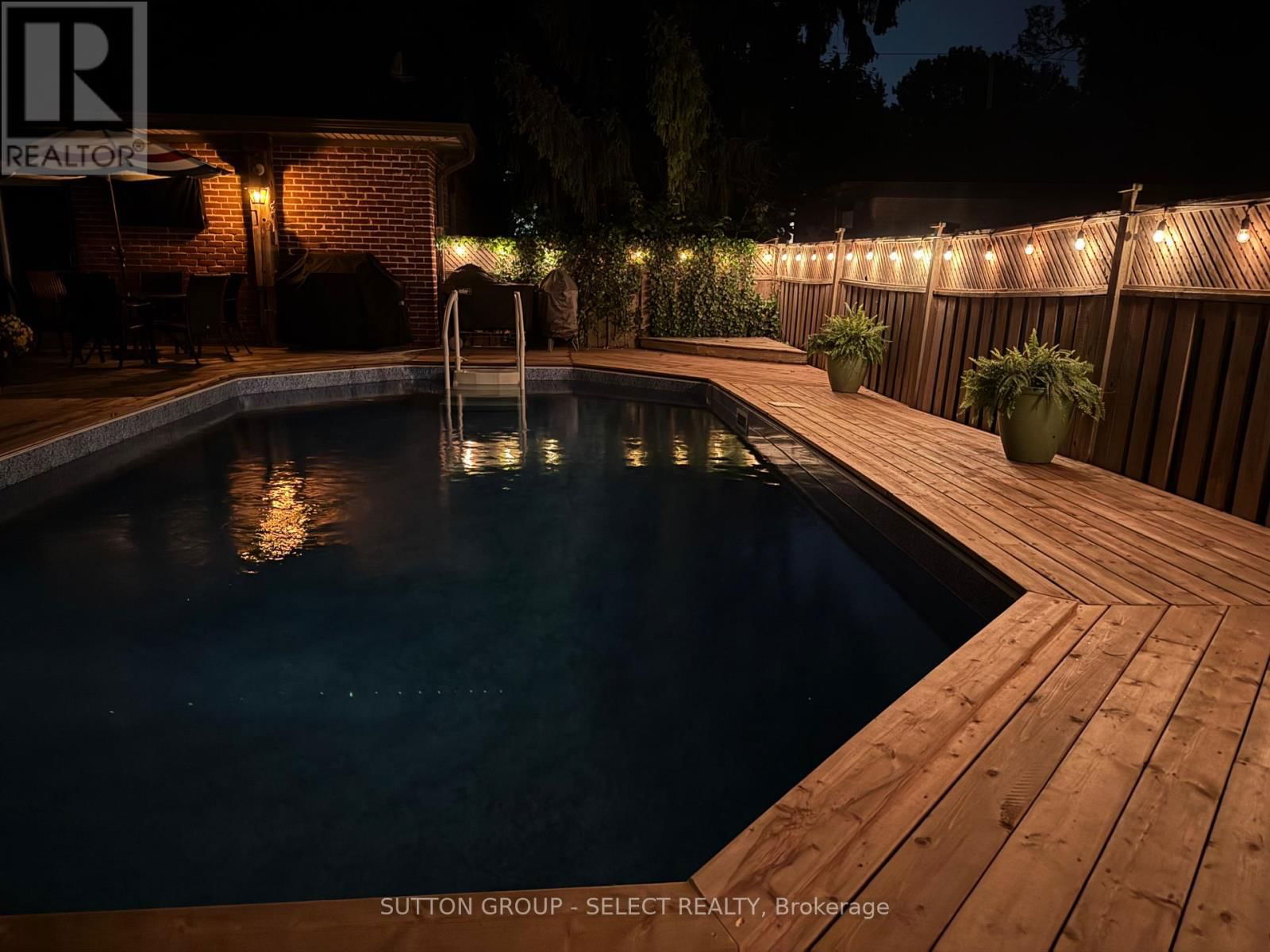 36 DUCHESS AVENUE Image 40