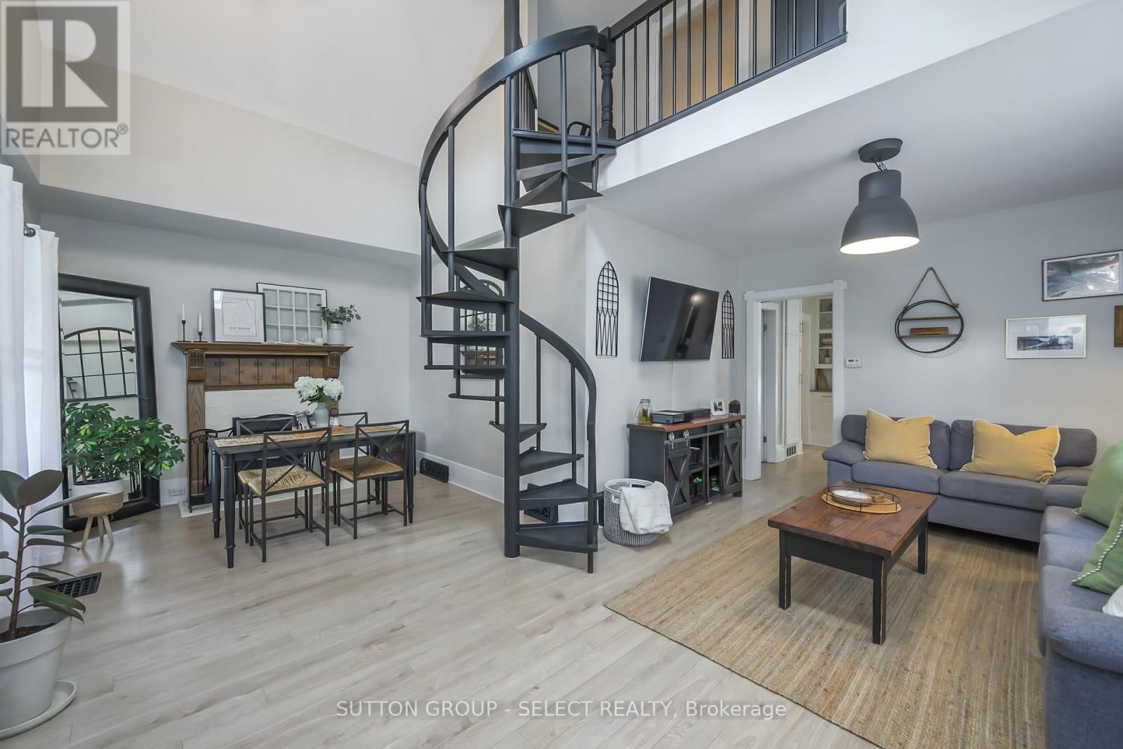 36 DUCHESS AVENUE Image 7