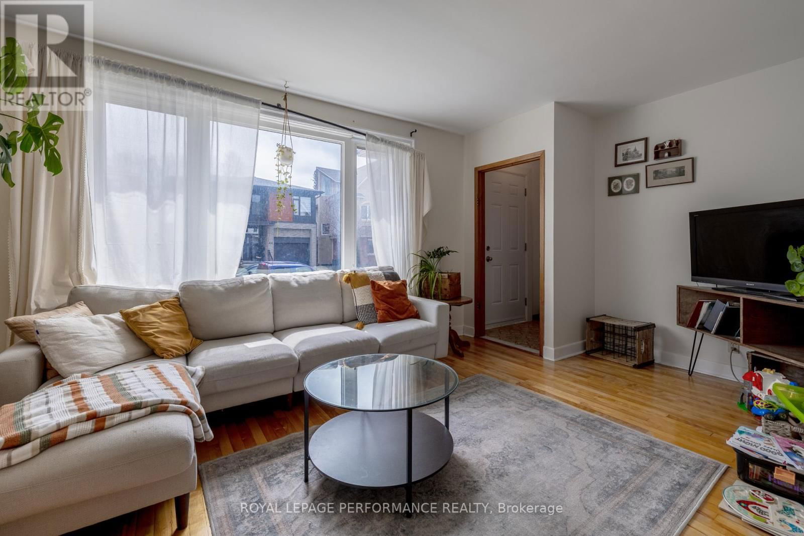 45 MCNAUGHTON AVENUE Image 2