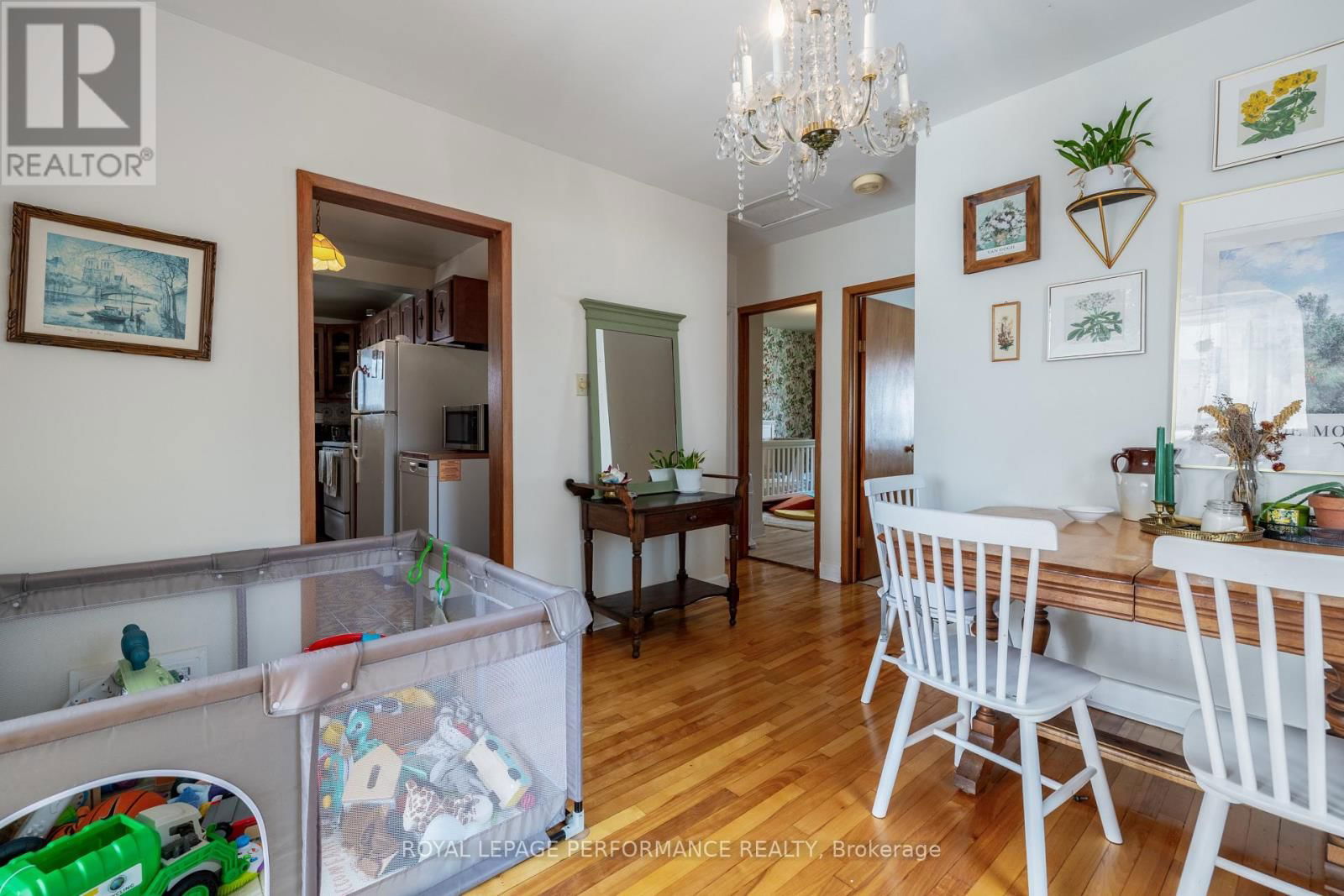 45 MCNAUGHTON AVENUE Image 7