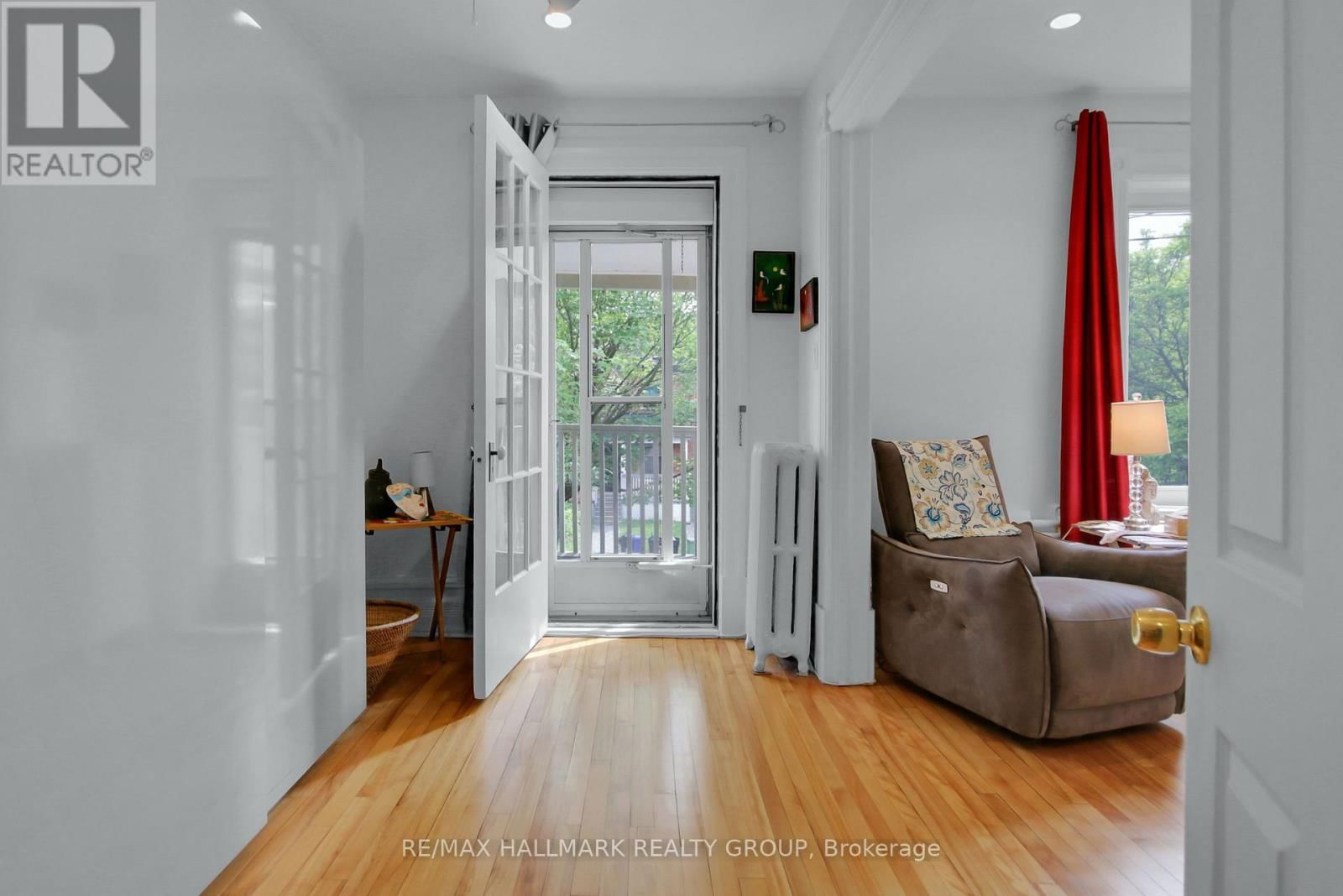C - 50 SWEETLAND AVENUE Image 29