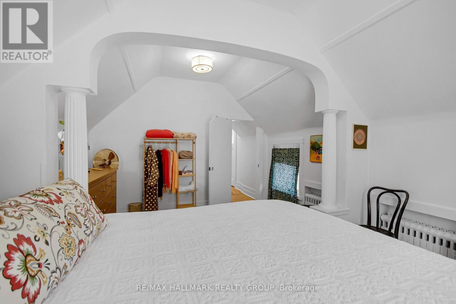 C - 50 SWEETLAND AVENUE Image 39