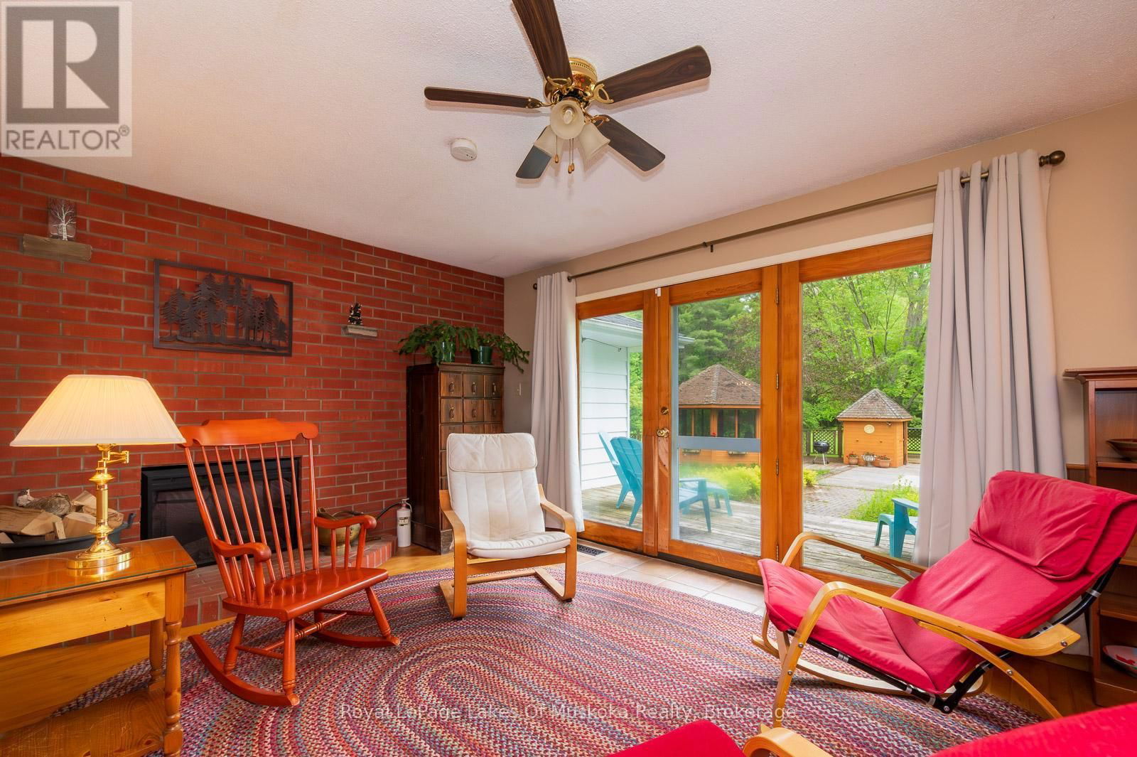 1216 RAVENSCLIFFE ROAD Image 20