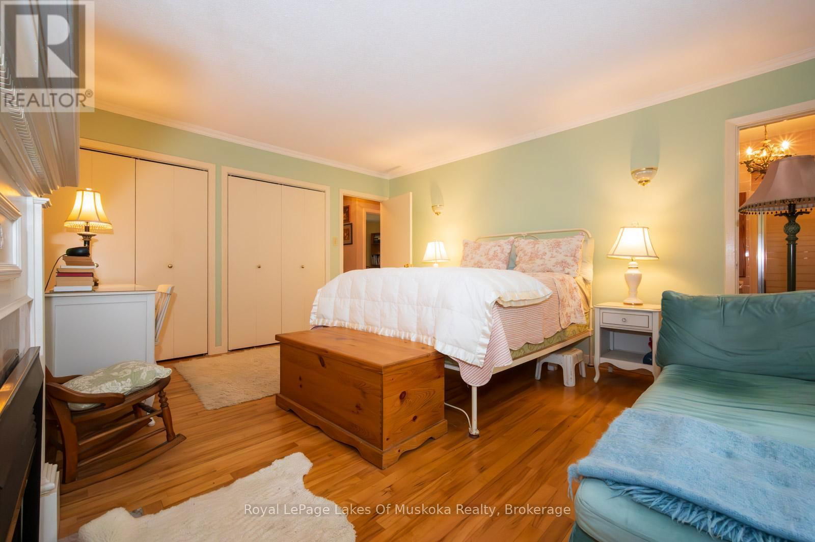 1216 RAVENSCLIFFE ROAD Image 23