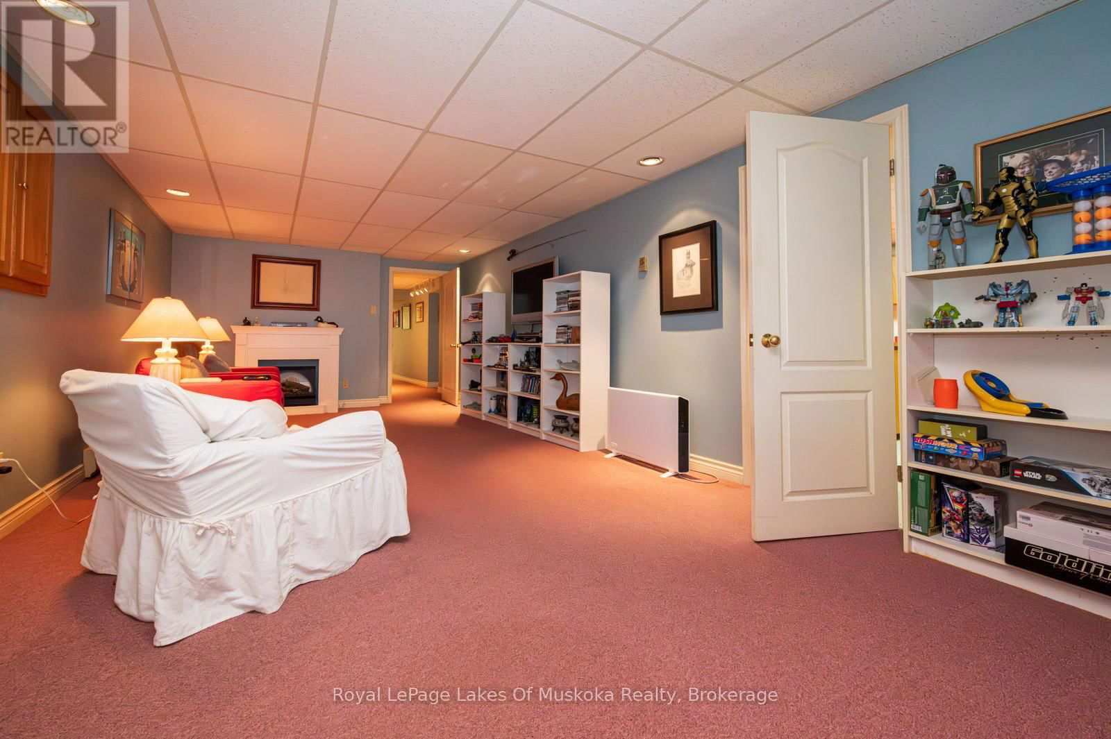 1216 RAVENSCLIFFE ROAD Image 32