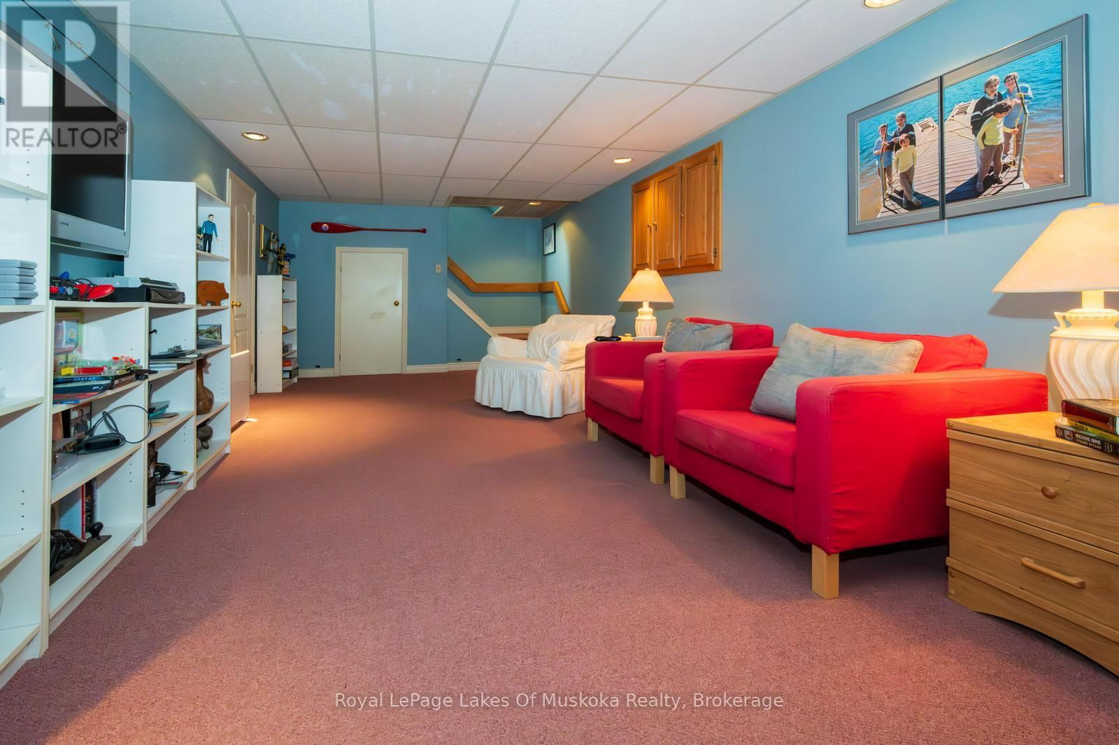 1216 RAVENSCLIFFE ROAD Image 33