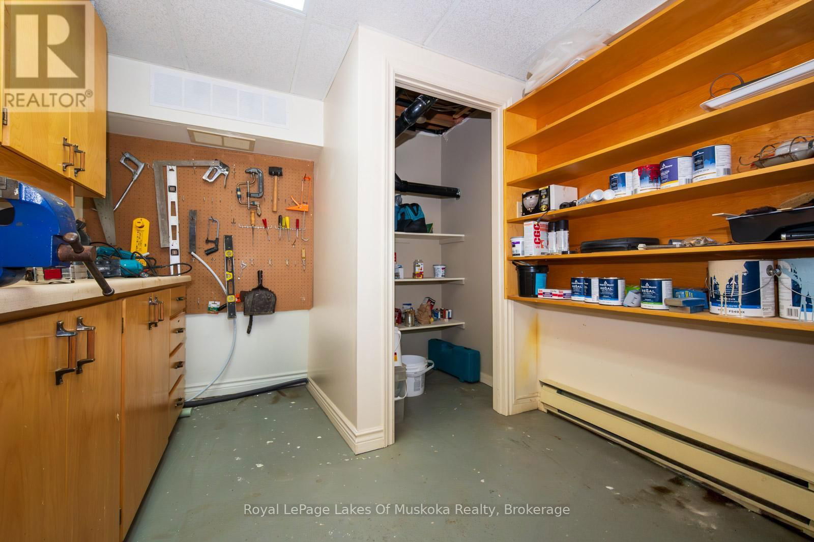 1216 RAVENSCLIFFE ROAD Image 39