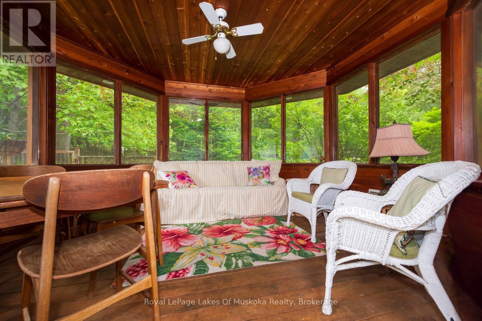 1216 RAVENSCLIFFE ROAD Image 43