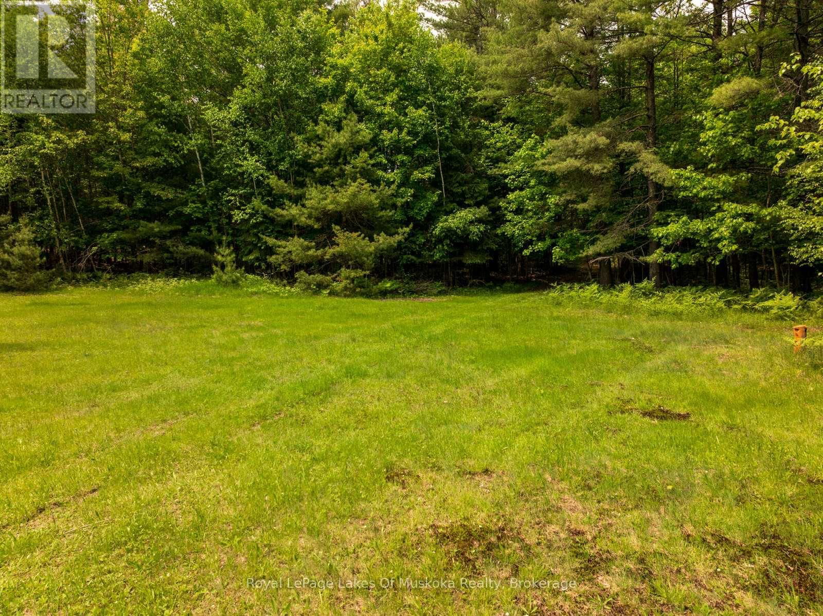 1216 RAVENSCLIFFE ROAD Image 46