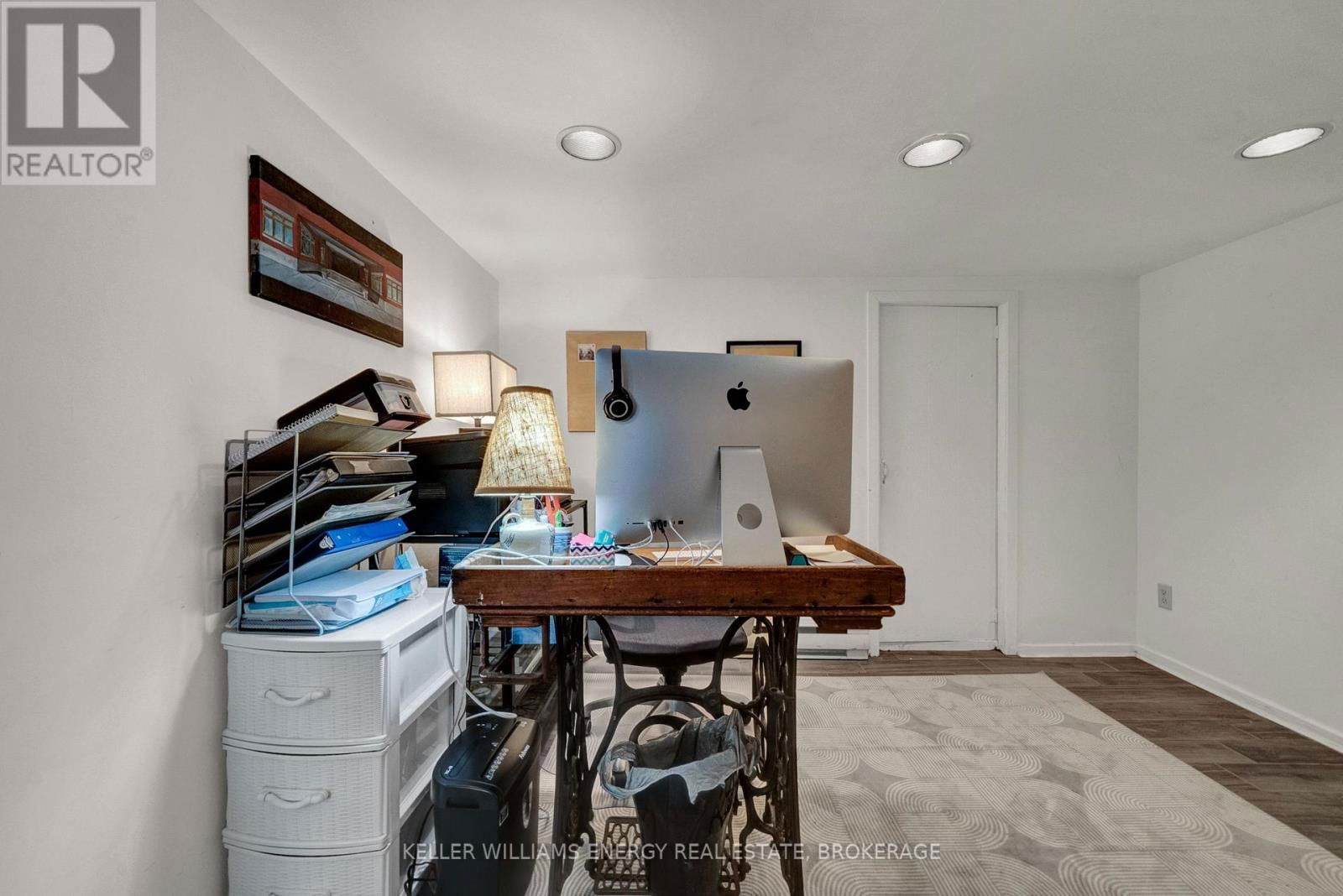 11 PINE STREET NORTH Image 35