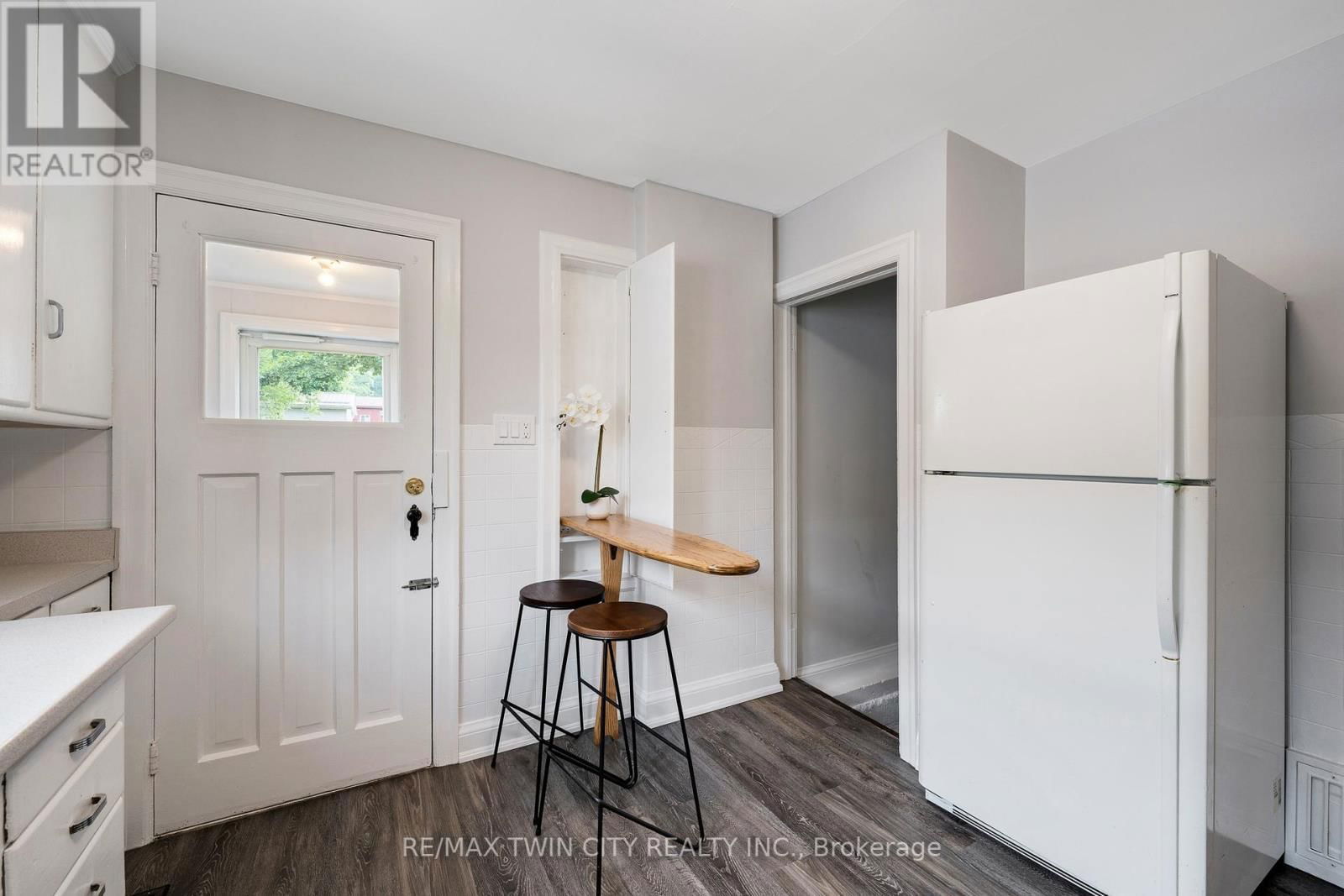 122 TAIT STREET Image 9