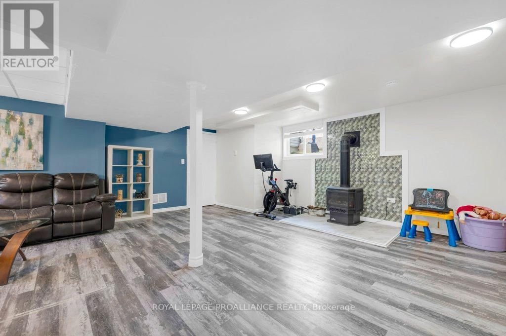 105A&B BERNARD LONG ROAD Image 23