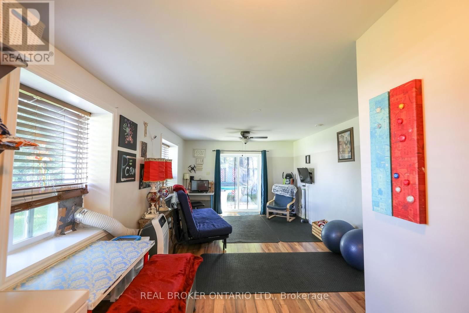 341 NEW STREET Image 10