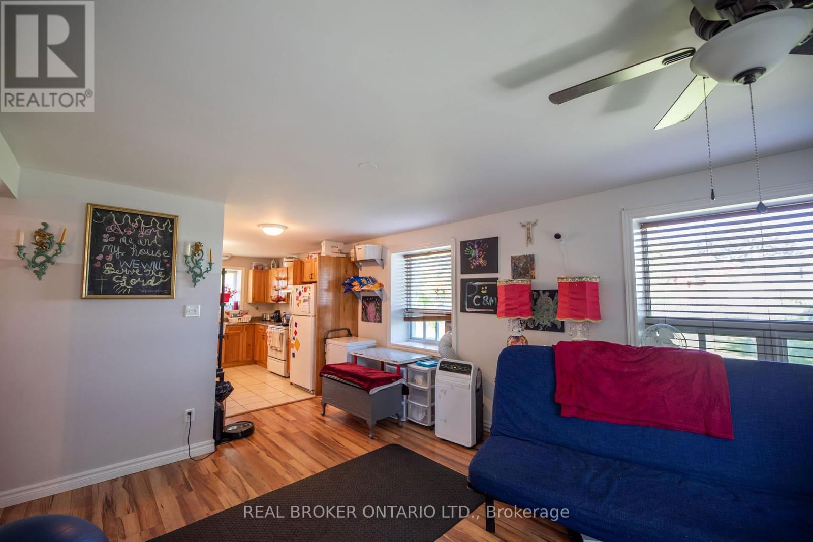 341 NEW STREET Image 12