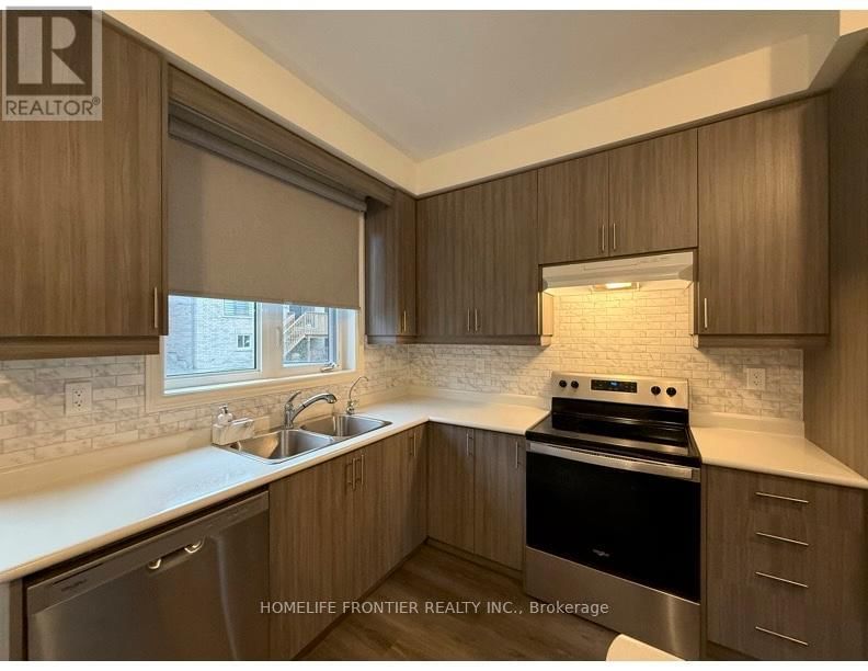 43 GLEDHILL CRESCENT Image 11