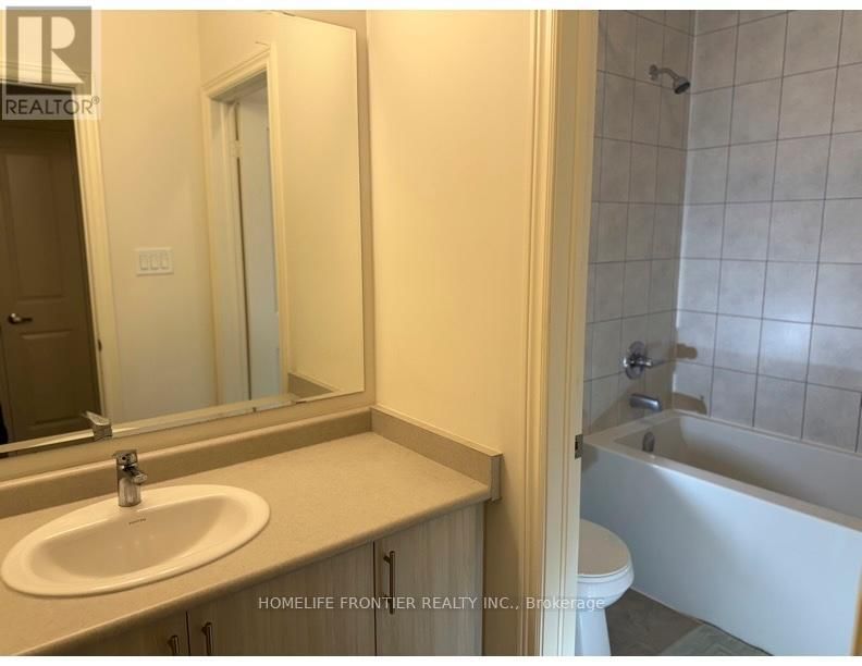 43 GLEDHILL CRESCENT Image 22