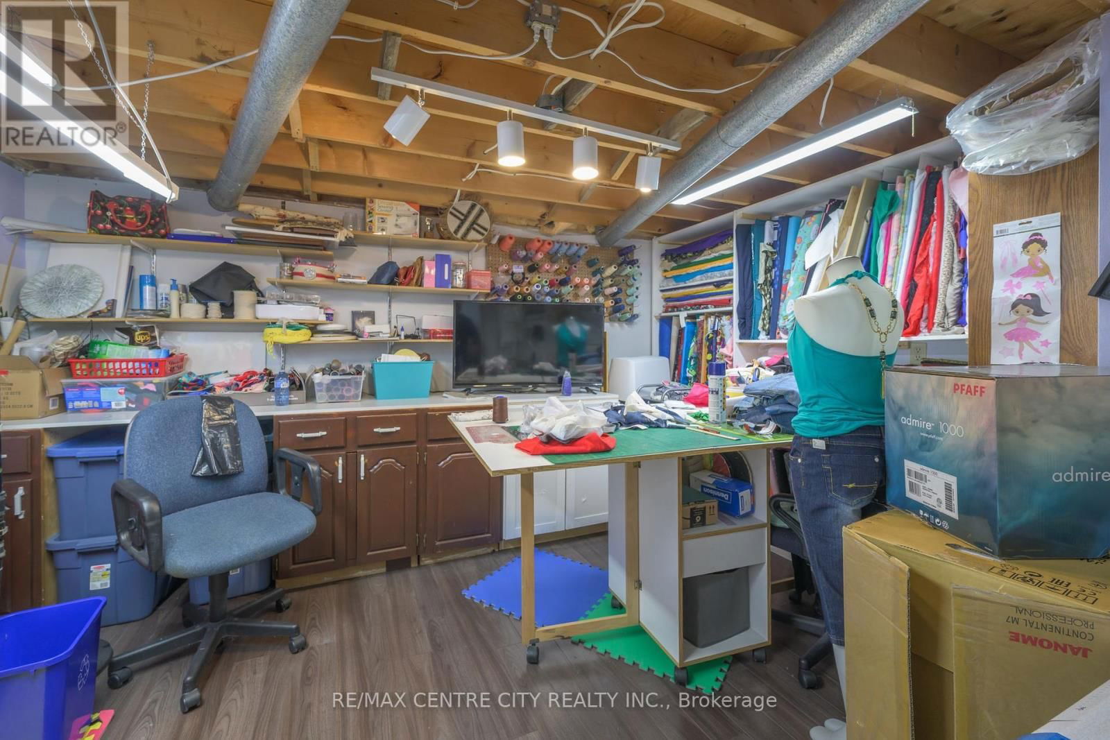 9 BONNIE PLACE Image 36