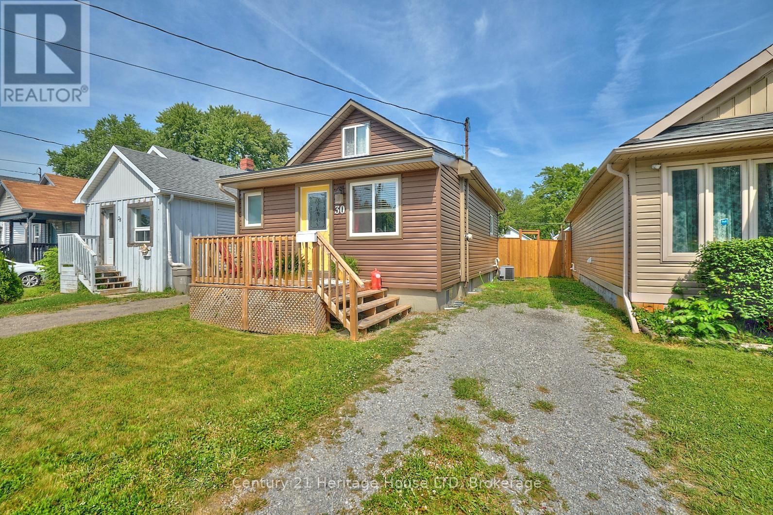 30 MCALPINE AVENUE SOUTH Image 1