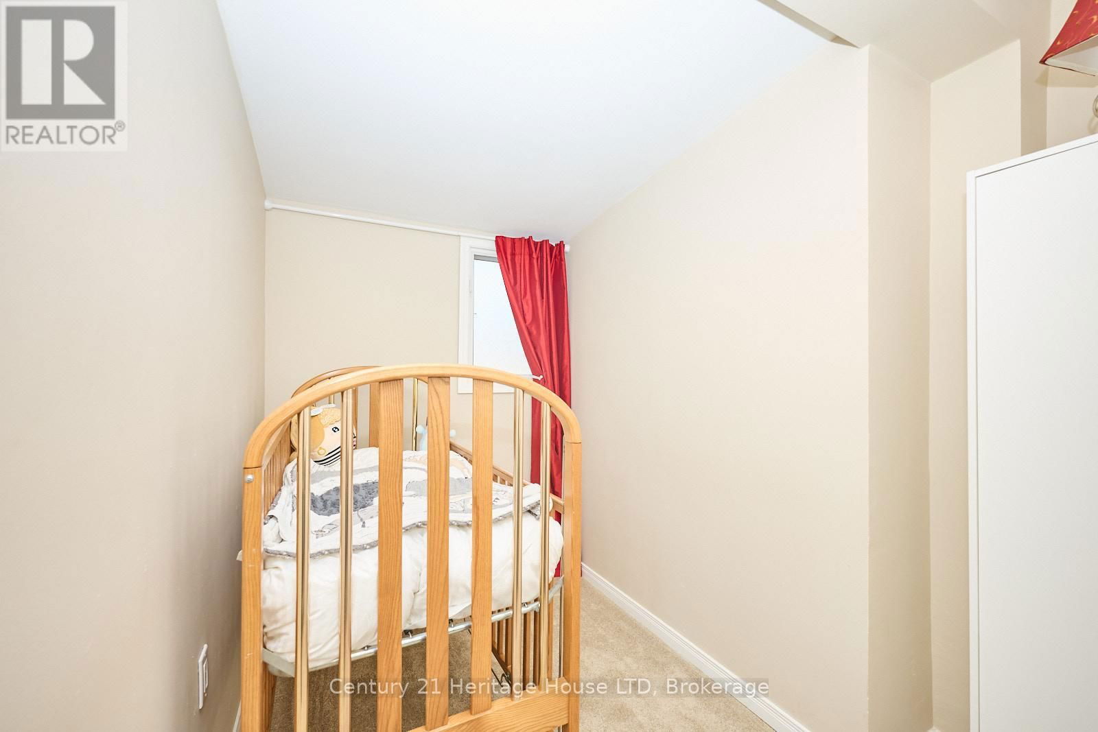 30 MCALPINE AVENUE SOUTH Image 28