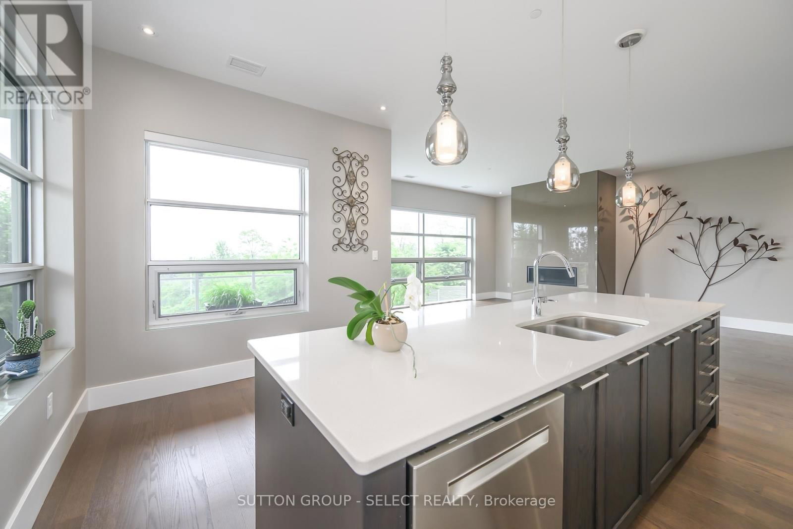 209 - 1705 FIDDLEHEAD PLACE Image 11